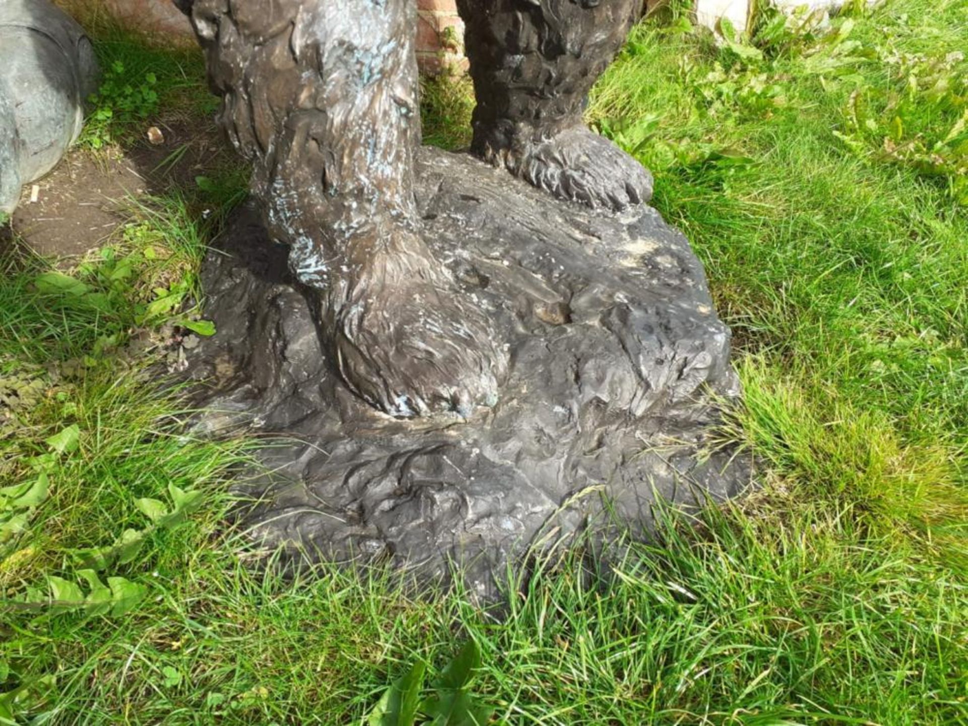 1 x Majestic Real Looking Giant Solid Bronze 1.9 Metre Tall Standing Bear Garden Sculpture - - Image 9 of 15