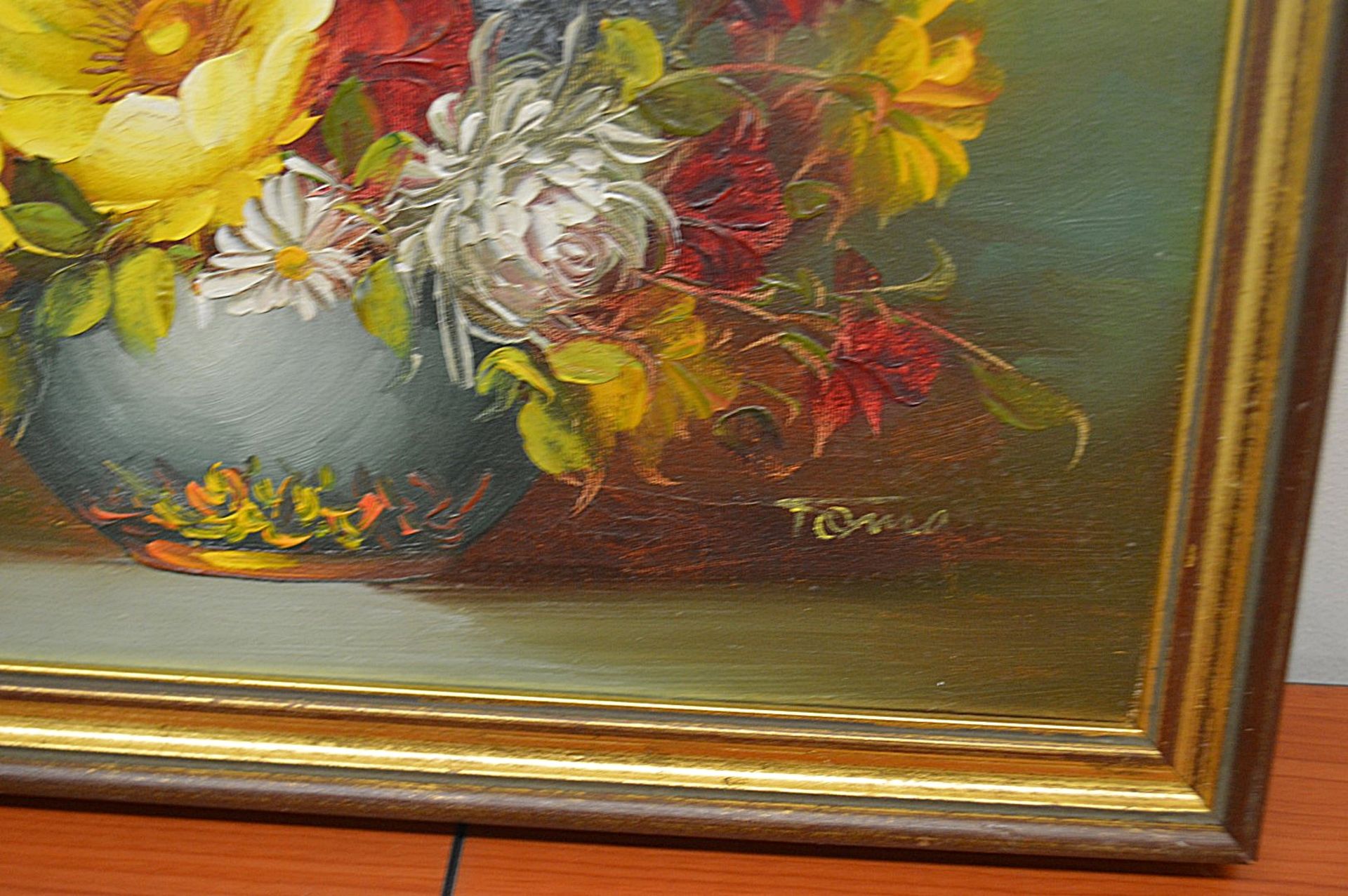 1 x Original Oil Painting Of Flowers On Canvas - Signed By The Artist - Dimensions: 36 x 46cm - Ref: - Image 3 of 6