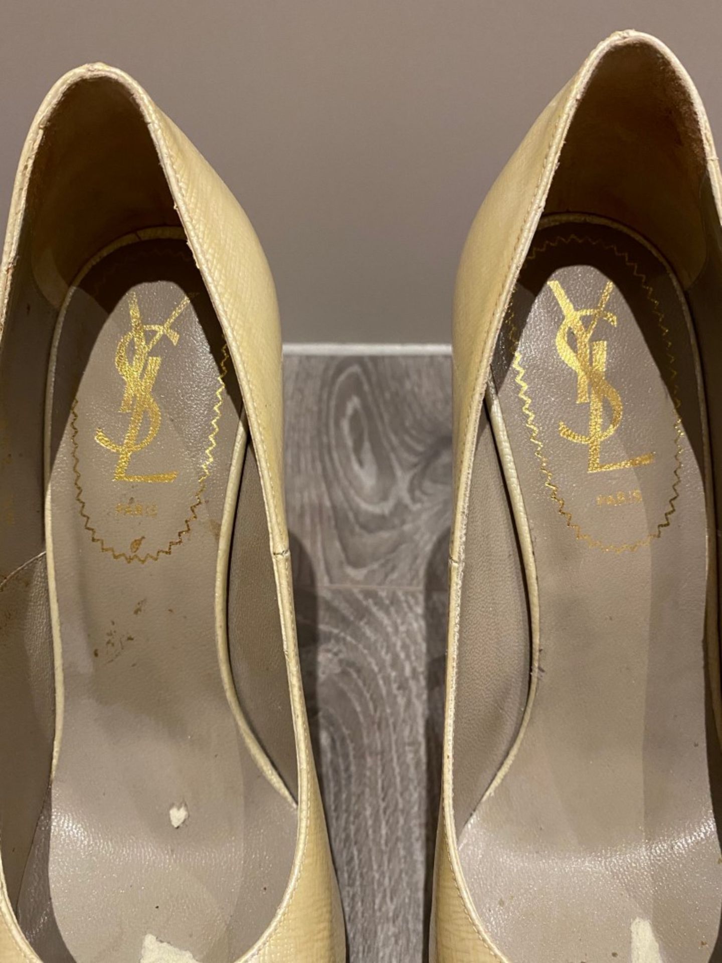 1 x Pair Of Genuine YSL High Heel Shoes In Champagne - Size: 36 - Preowned in Worn Condition - Ref: - Image 3 of 5