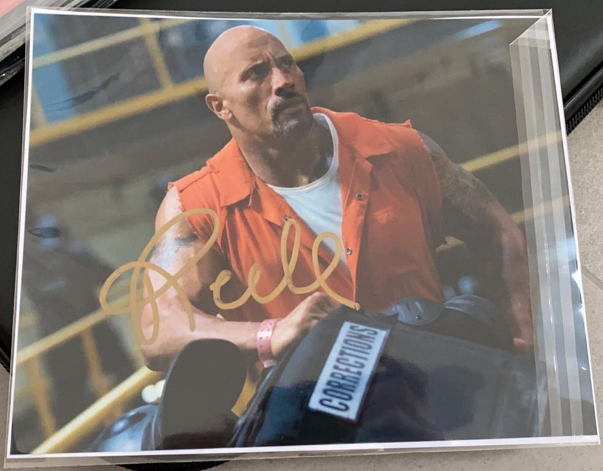 1 x Signed Autograph Picture - DWAYNE JOHNSON - With COA - Size 10 x 8 Inch - NO VAT ON THE HAMMER