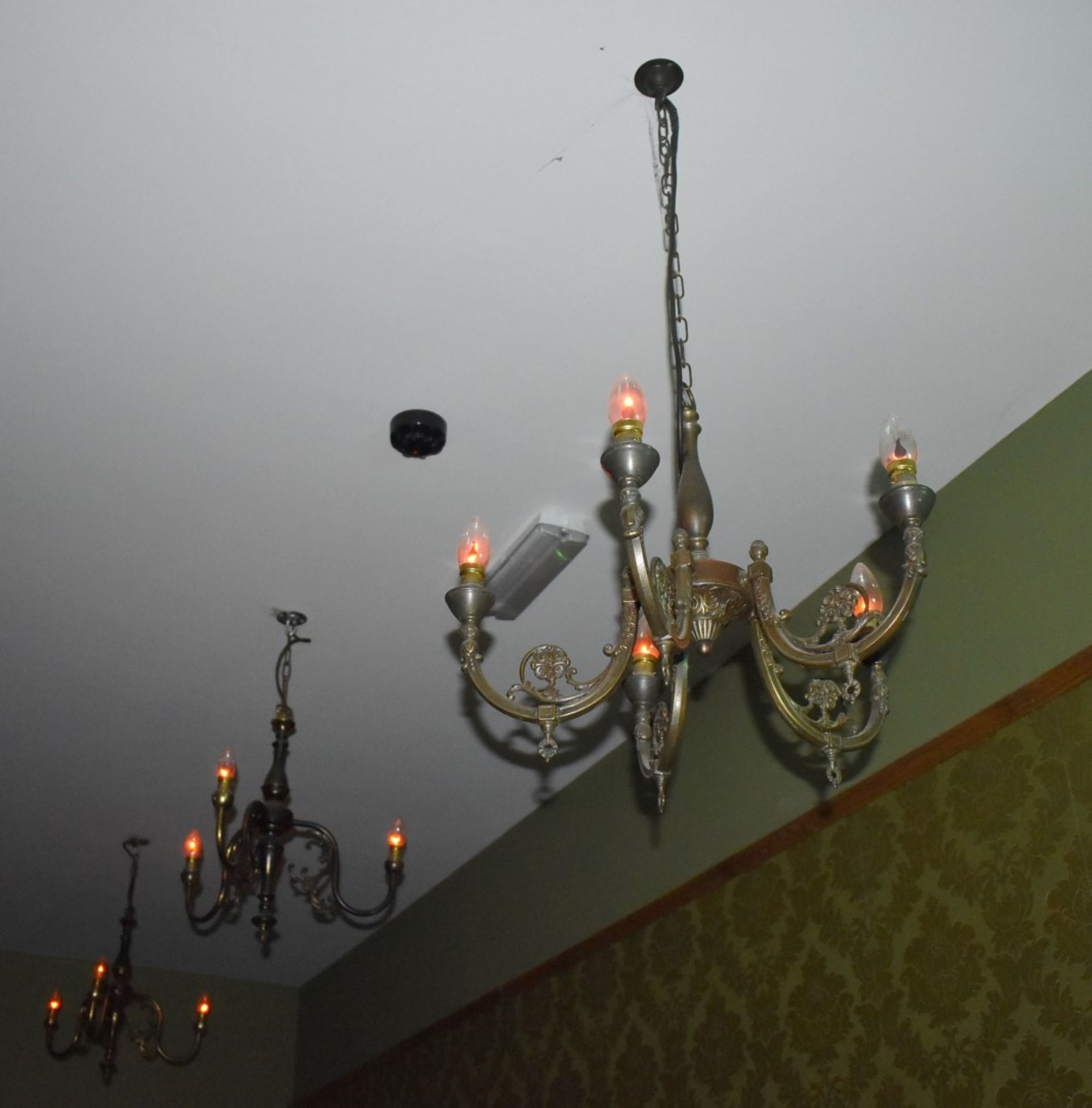 Large Collection of Assorted Light Fittings to Include Chandeliers, String Lighting, Rope Lights, - Image 2 of 17