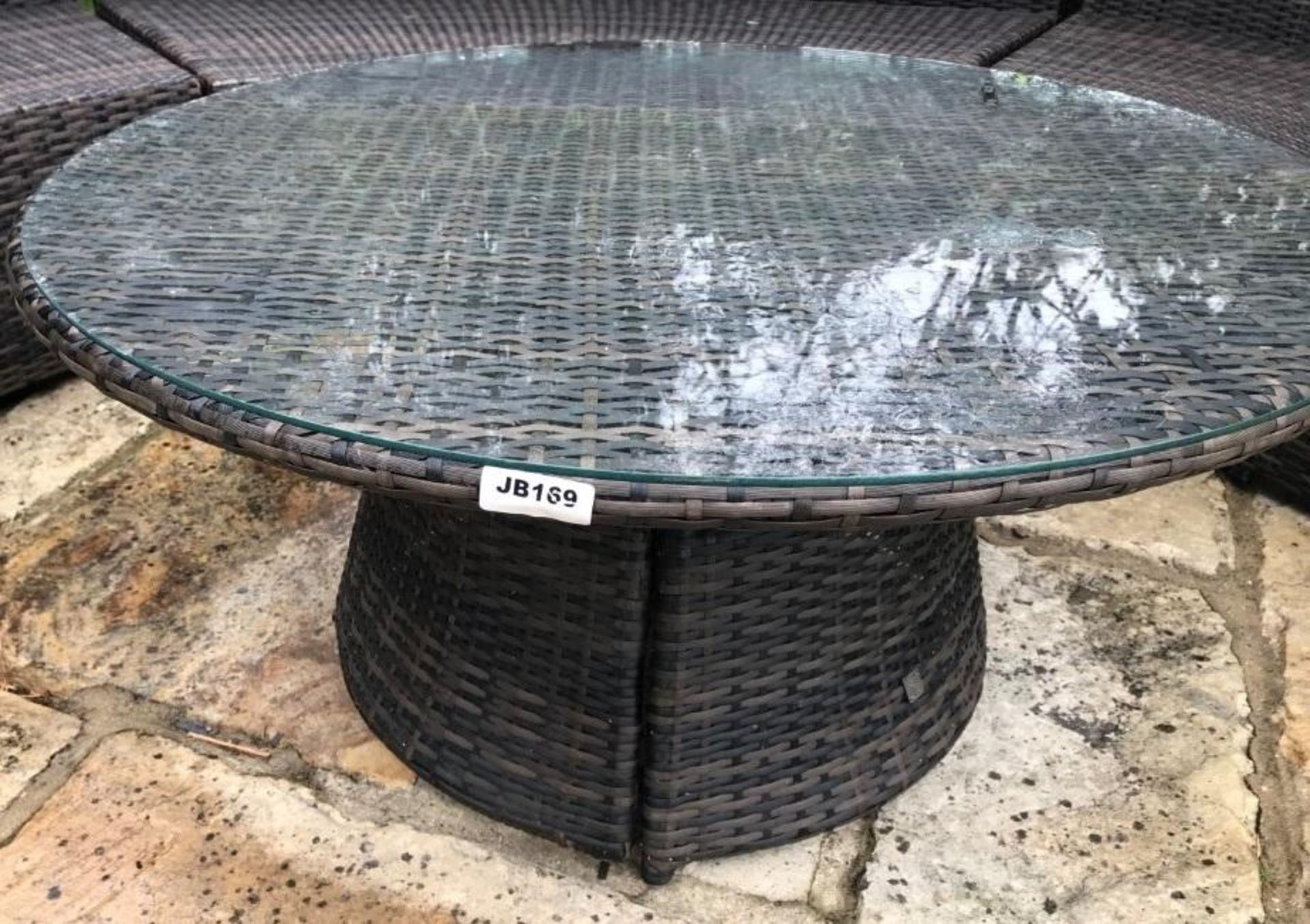 1 x Kensington Wicker/Rattan Round Glass Topped Lounge Table - Ref: JB169 - Pre-Owned - NO VAT ON - Image 3 of 3