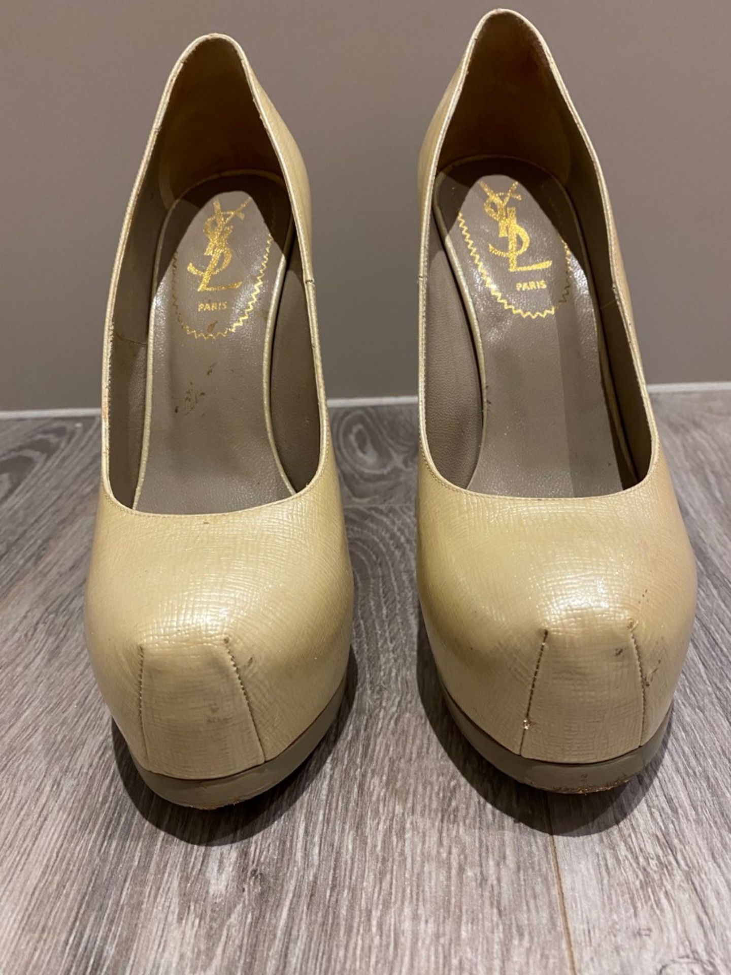 1 x Pair Of Genuine YSL High Heel Shoes In Champagne - Size: 36 - Preowned in Worn Condition - Ref: - Image 4 of 5