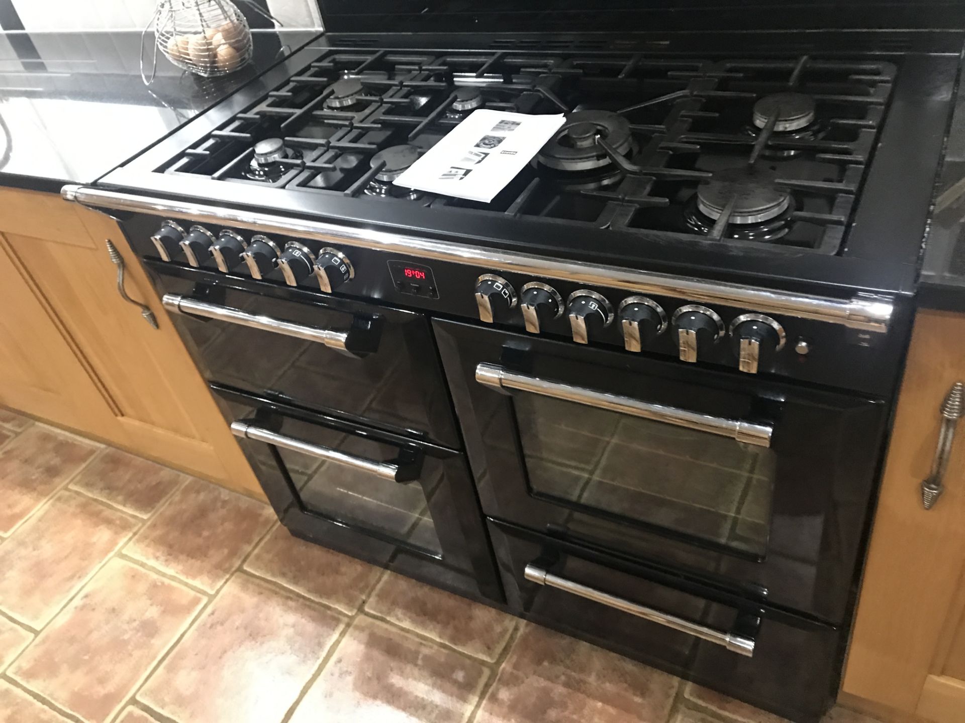 1 x Stoves Richmond 1100DF Dual Fuel Range Cooker With Matching Extractor Hood - Black Finish With 4 - Image 7 of 18