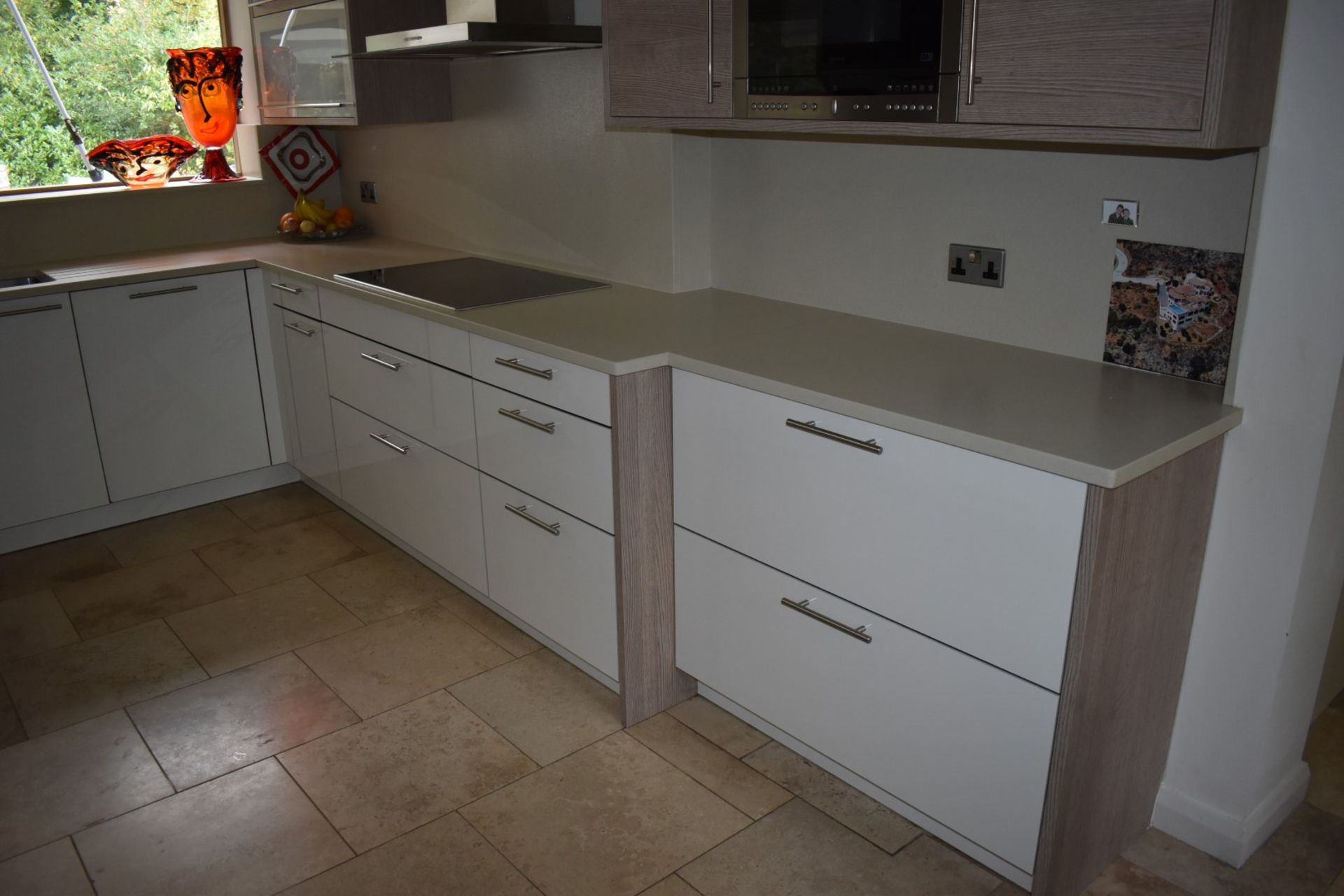 1 x Pronorm Einbauküchen German Made Fitted Kitchen With Contemporary High Gloss Cream Doors and - Image 21 of 50
