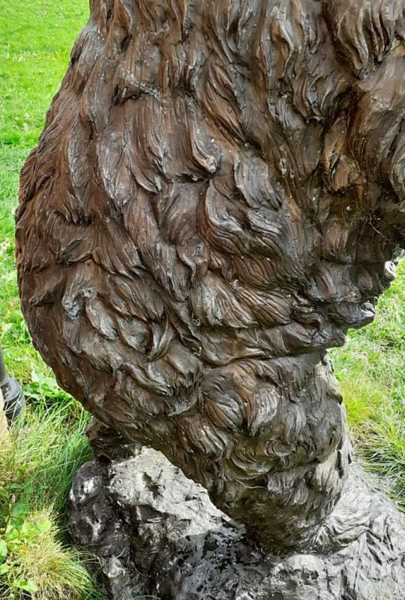 1 x Majestic Real Looking Giant Solid Bronze 1.9 Metre Tall Standing Bear Garden Sculpture - - Image 12 of 15