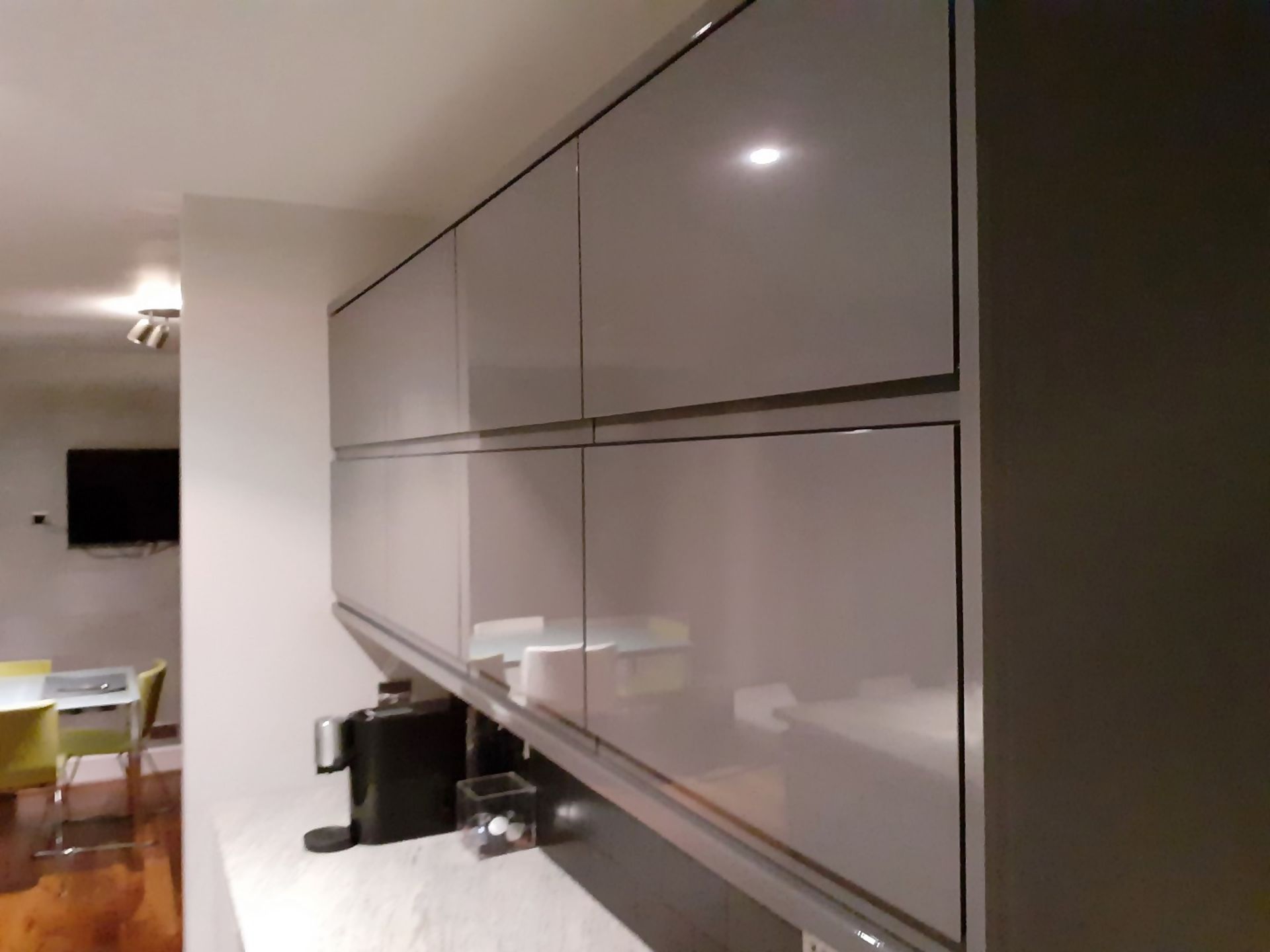 1 x Fitted Kitchen With A Sleek Handleless Design, Integrated Bosch Appliances + Granite Worktops - Image 48 of 69