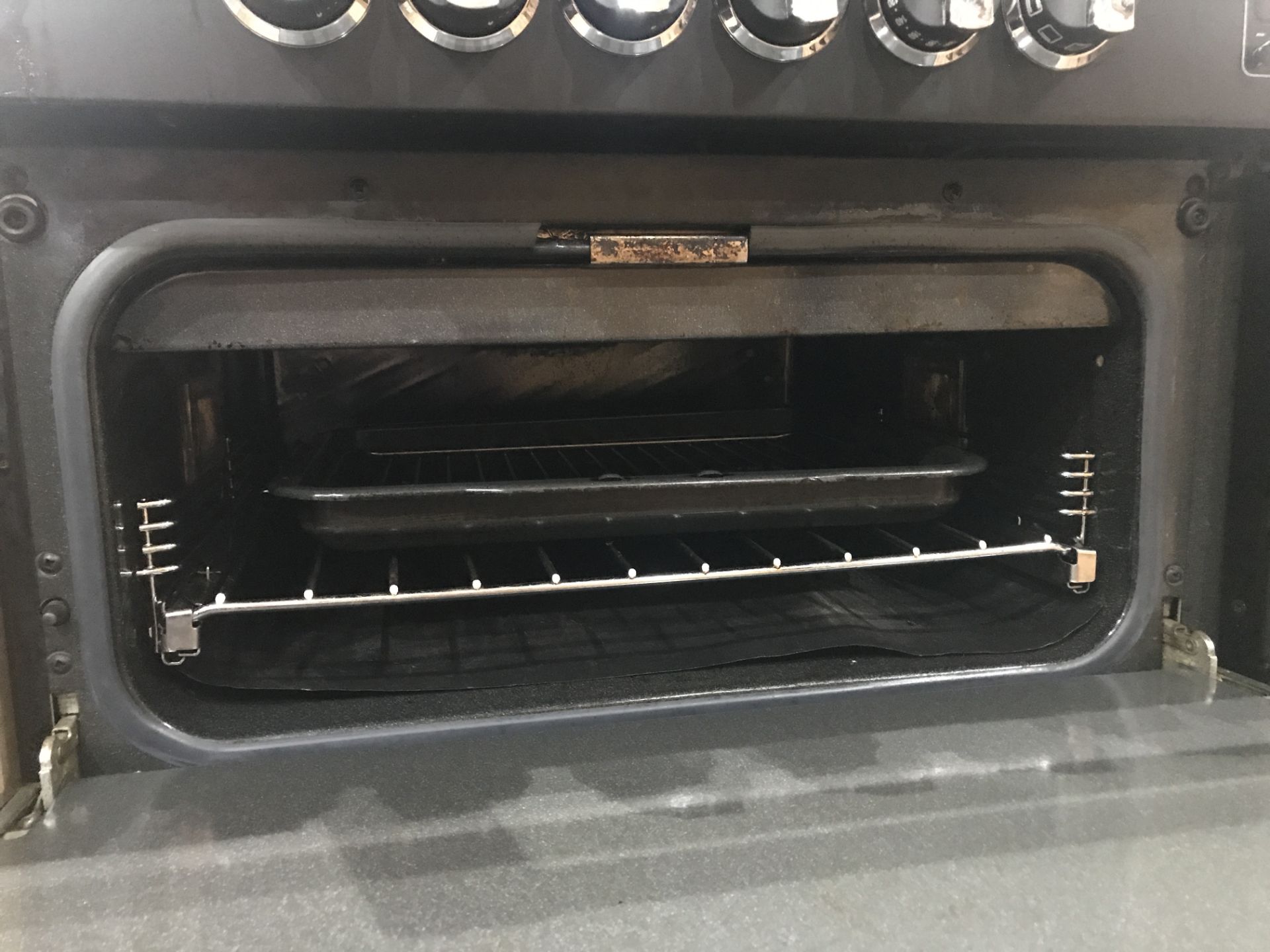 1 x Stoves Richmond 1100DF Dual Fuel Range Cooker With Matching Extractor Hood - Black Finish With 4 - Image 16 of 18