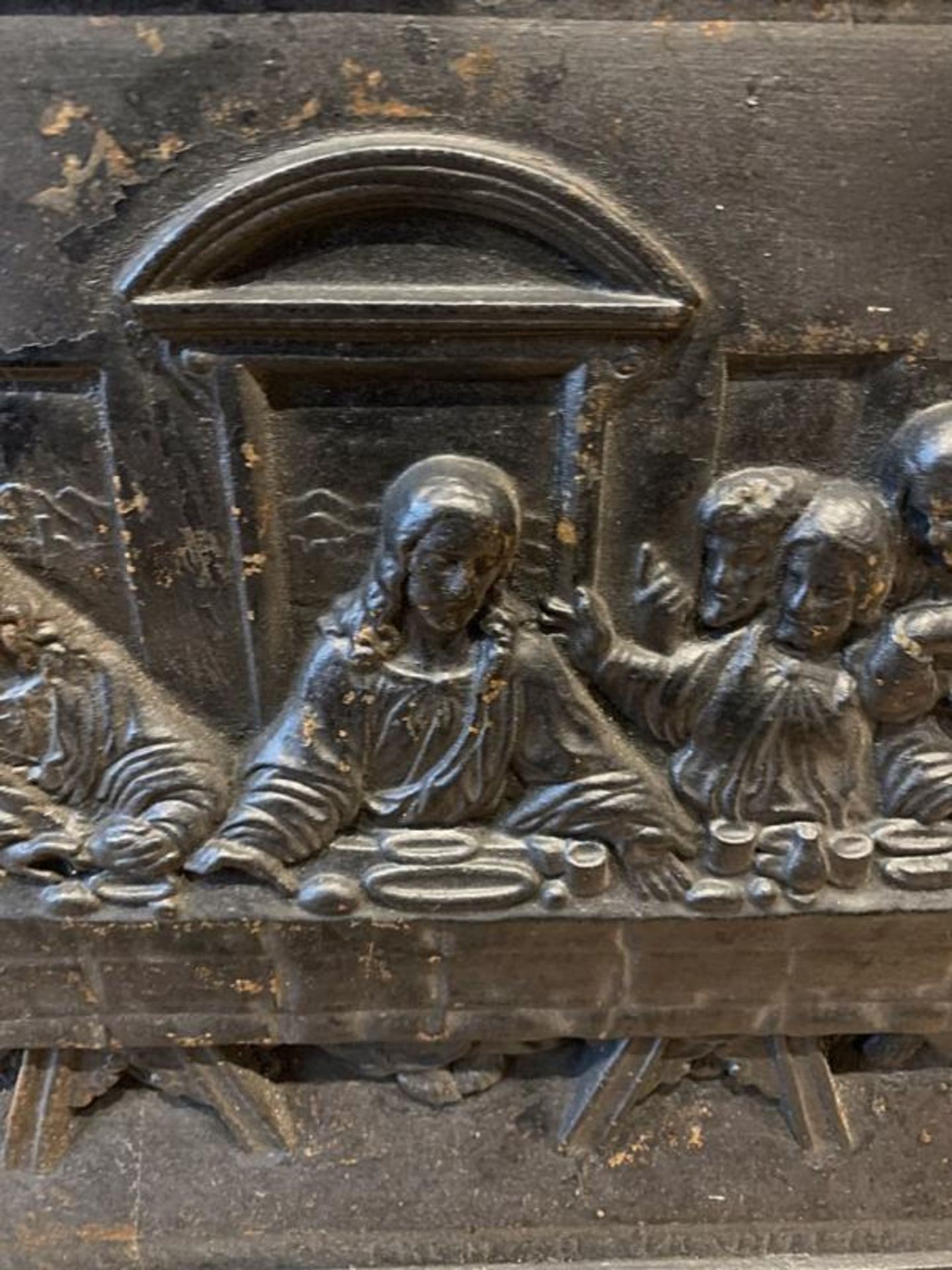 1 x Heavy Solid Cast Iron Rectangular Sculpture Featuring The Famous 'Last Supper' Scene - - Image 8 of 14