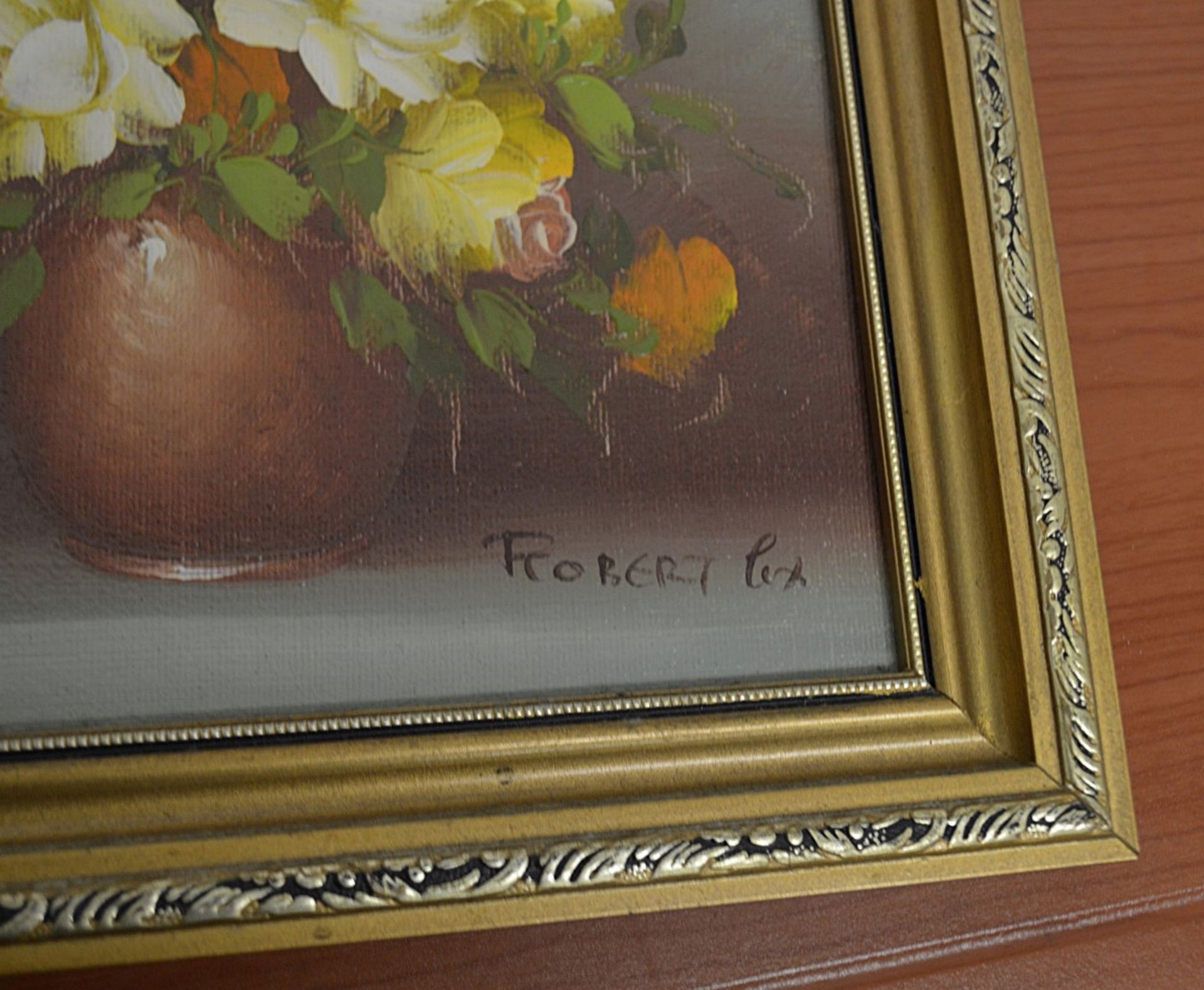 1 x Original Oil Painting Of Flowers On Board - Signed By The Artist - Dimensions: 25 x 30cm - - Image 6 of 6