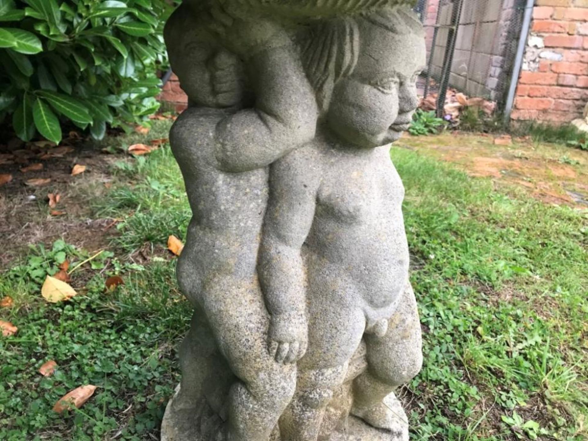 1 x Stone Bird Bath Featuring Three Cherubs  - Dimensions: 58cm Diameter x Height 73cm - Ref: - Image 5 of 7