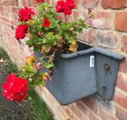 1 x Shaped Cast Iron Wall Ornamental Hanging Wall Planter Painted Grey - Ref: JB181 - Pre-Owned - NO