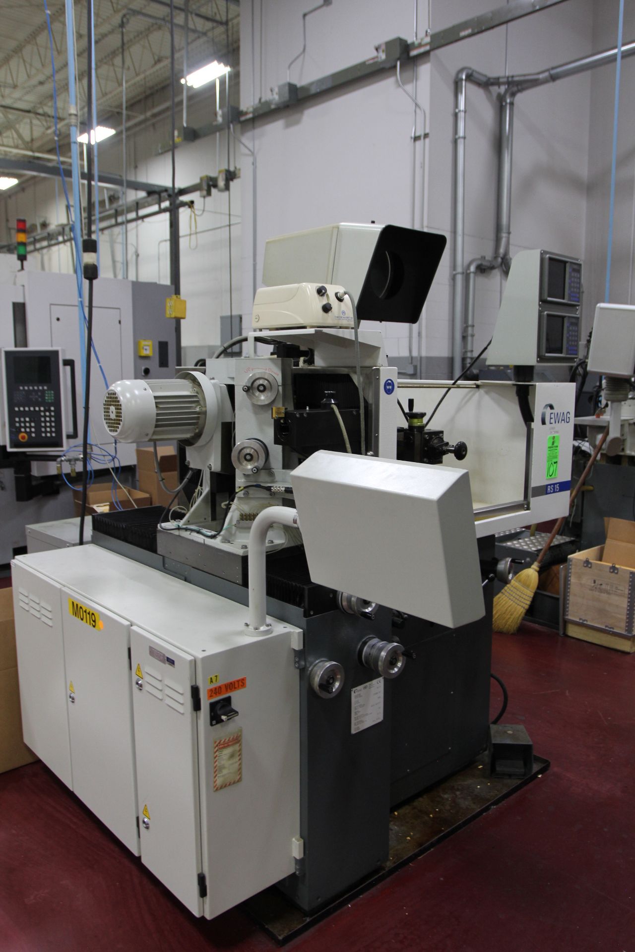 2006 EWAG RS15 UNIVERSAL 6 Axis PRECISION TOOL GRINDER, s/n 1150604.341, w/ (2) 3 Axis DRO’s, - Image 5 of 5