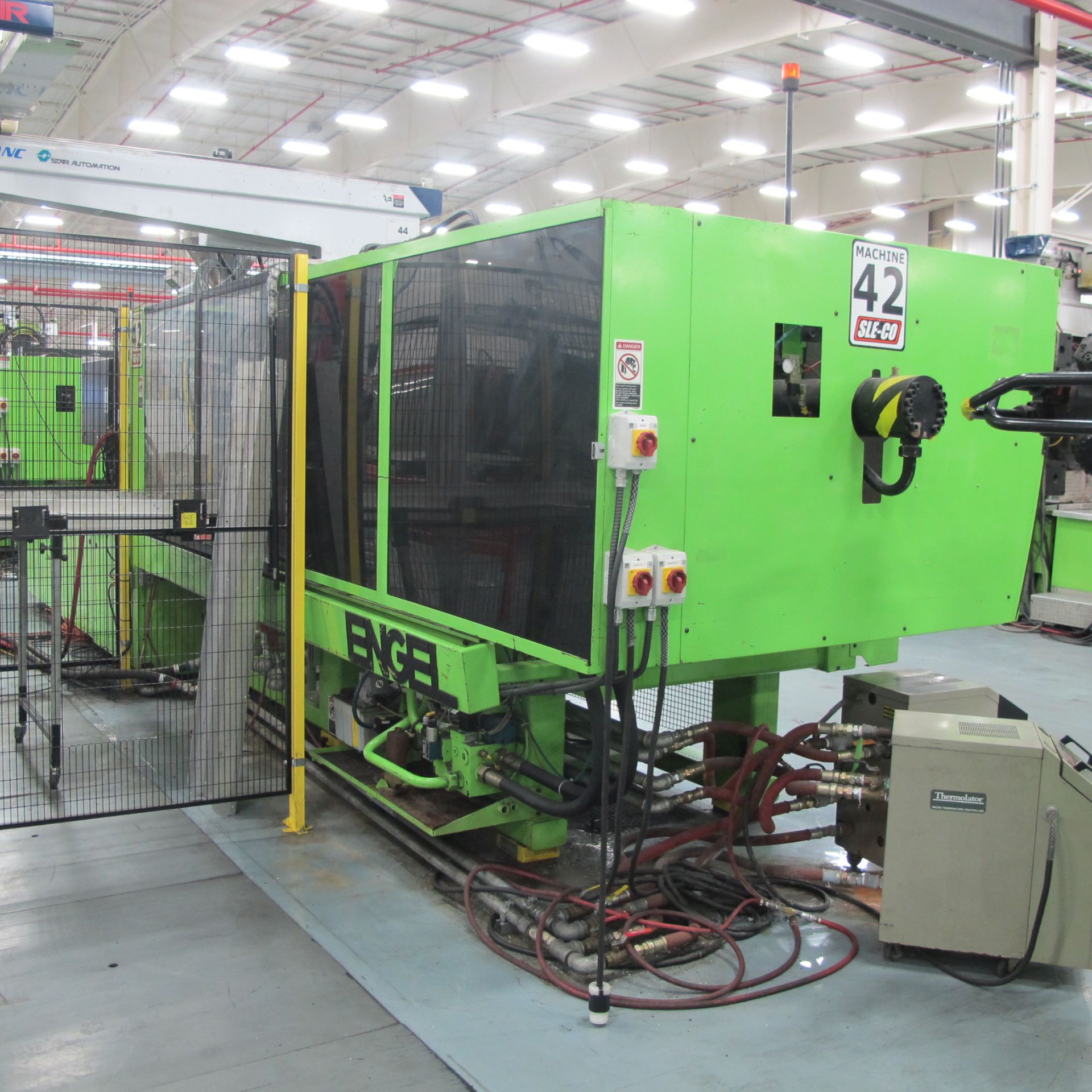 400 TON CAP 28.4 OZ SHOT SIZE ENGEL MODEL ES2000/400BH HORIZONTAL INJECTION MOLDING MACHINE, MFG - Image 3 of 8