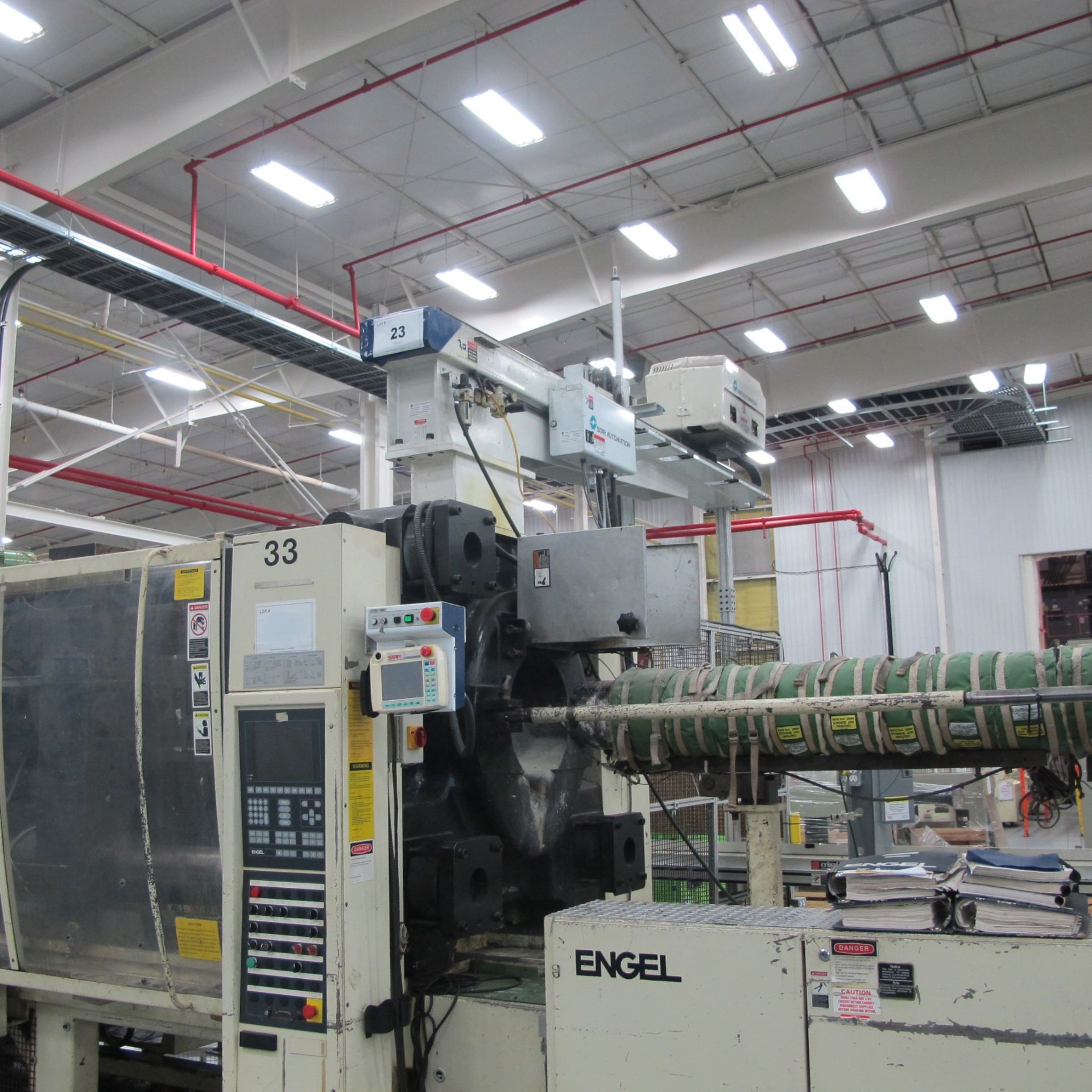 750 TON CAP 132 OZ SHOT SIZE ENGEL MODEL ES7000/750AH HORIZONTAL INJECTION MOLDING MACHINE, MFG - Image 9 of 10