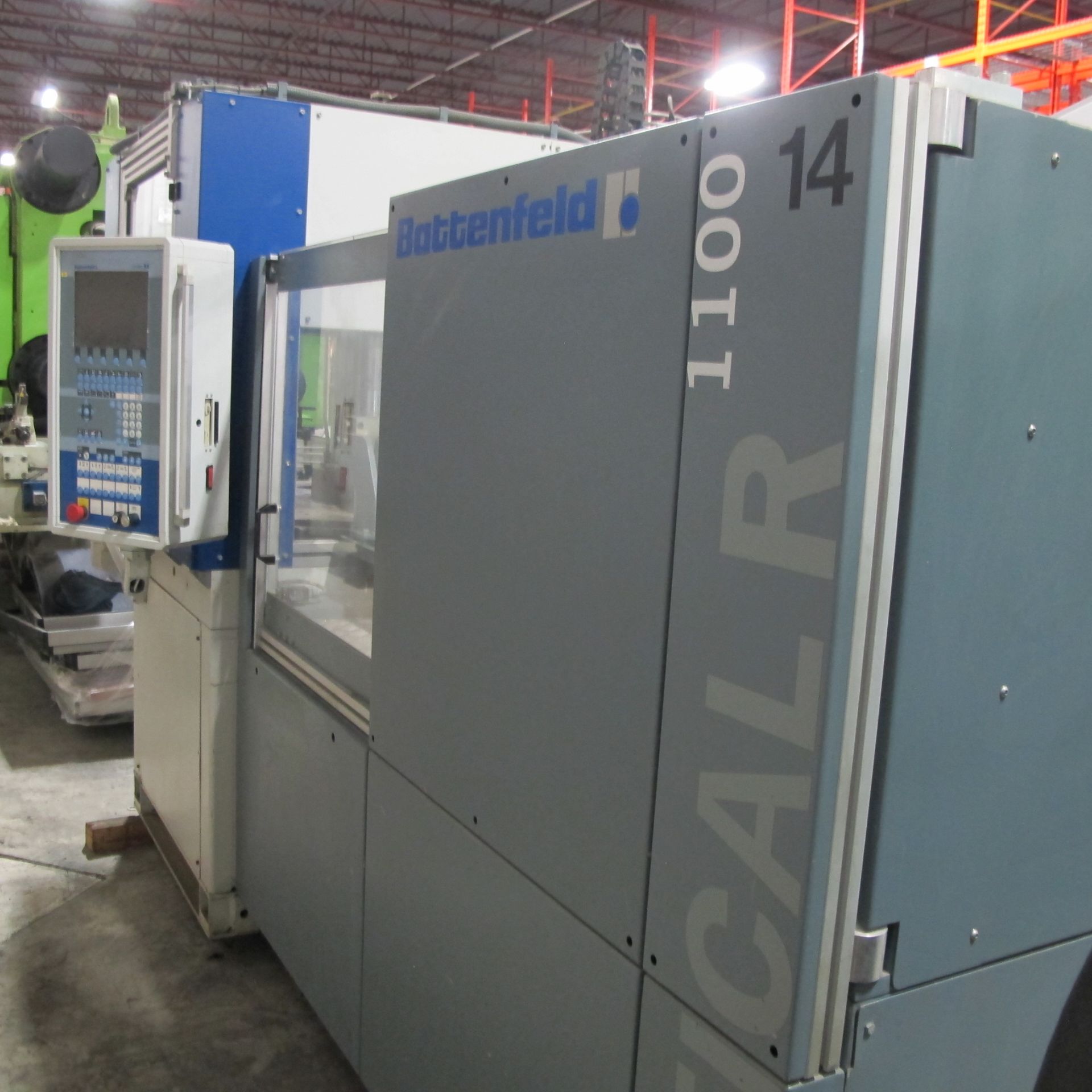 110 TON CAP BATTENFELD BA 1100/315H-R VERTAL INJECTION MOLDING MACHINE, MFG 1999, S/N 22843 - Image 2 of 7