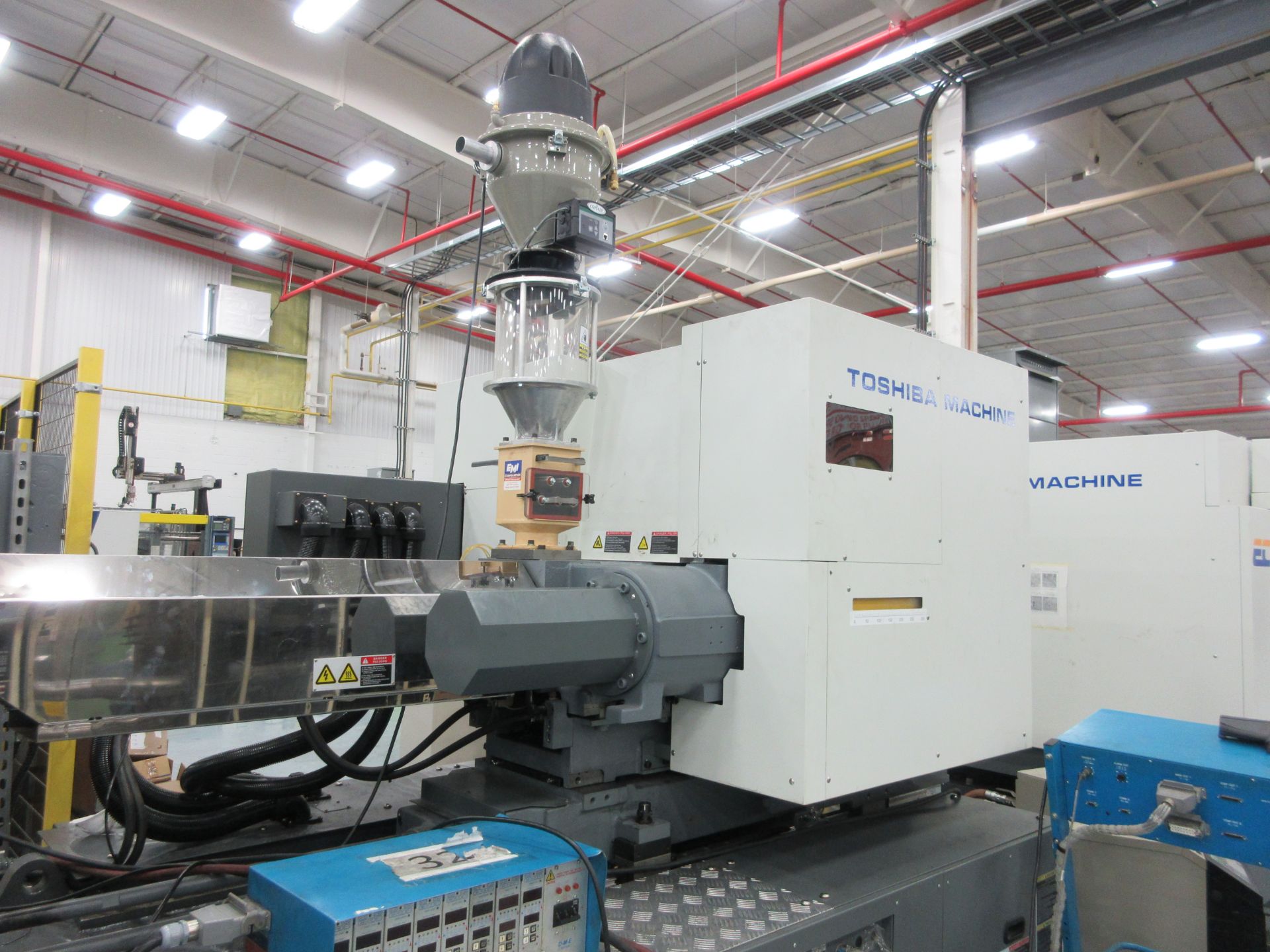 390 TON 27.5 OZ TOSHIBA ALL ELECTRIC MODEL EC390SX11V50-17 HORIZONTAL INJECTION MOLDING MACHINE - Image 11 of 20