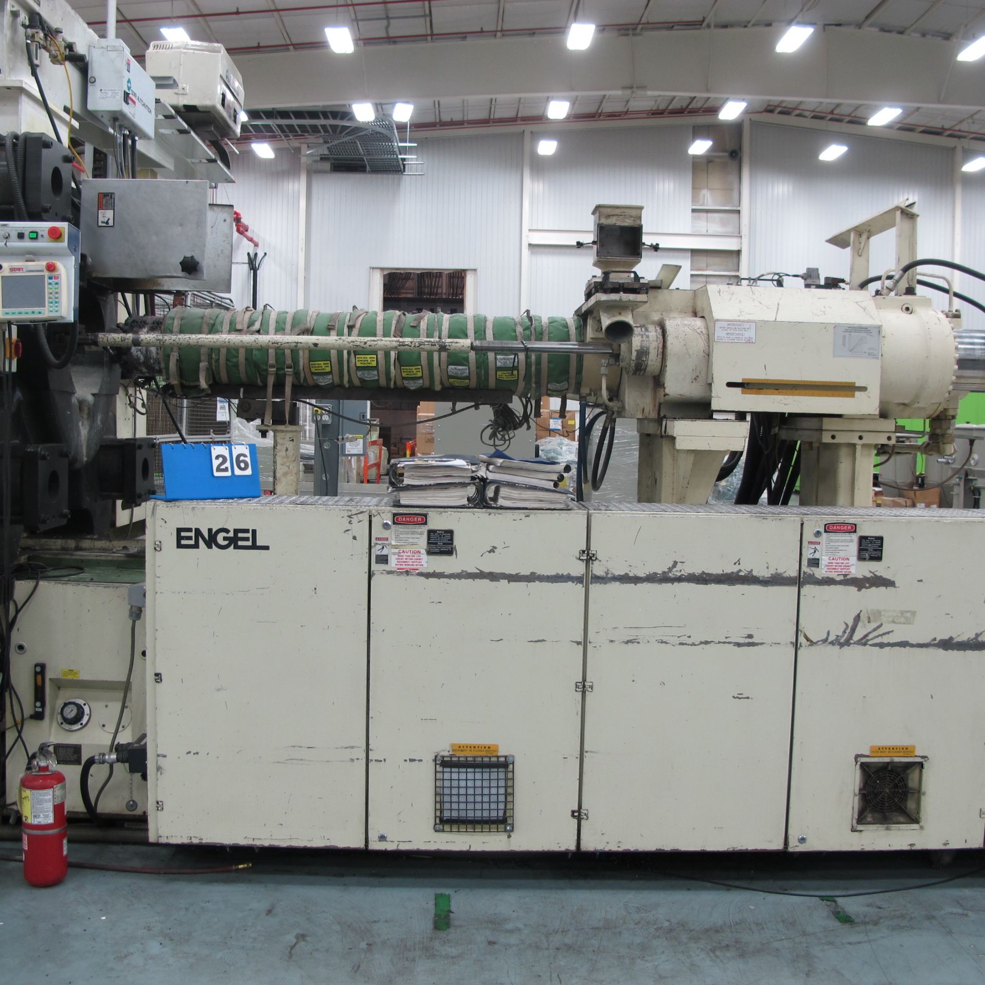 750 TON CAP 132 OZ SHOT SIZE ENGEL MODEL ES7000/750AH HORIZONTAL INJECTION MOLDING MACHINE, MFG - Image 4 of 10