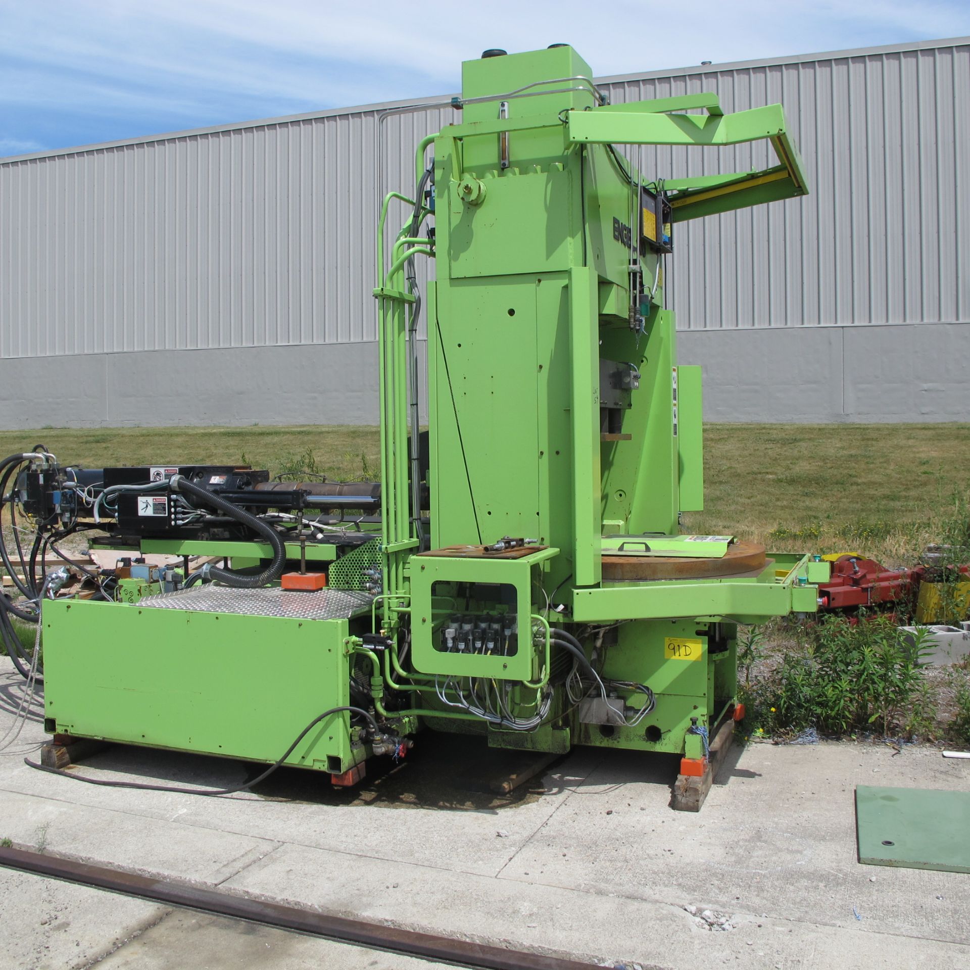 200 TON CAP ENGEL MODEL ES700/200 VHRB VERTICAL INJECTION MOLDING MACHINE, MFG 2002, S/N 71222/200/