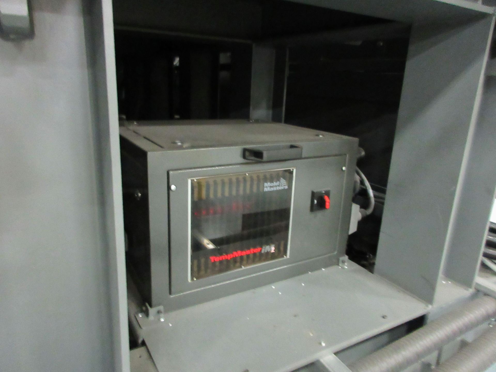1980 TON 273 OZ TOSHIBA ALL ELECTRIC MODEL EC1950SXV50-155A HORIZONTAL INJECTION MOLDING MACHINE MFG - Image 31 of 35