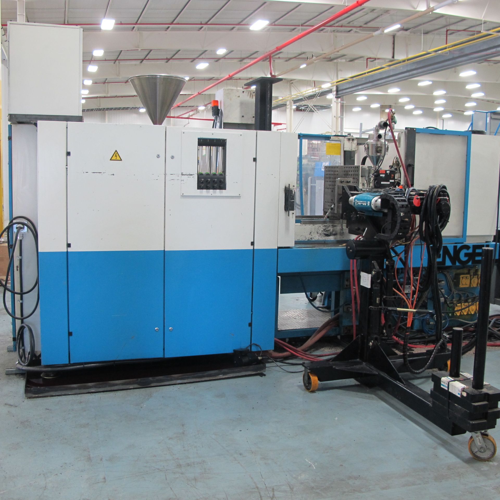 90 TON CAP ENGEL MODEL ES200/90HL HORIZONTAL INJECTION MOLDING MACHINE, MFG 2000, S/N 42420 - Image 3 of 7