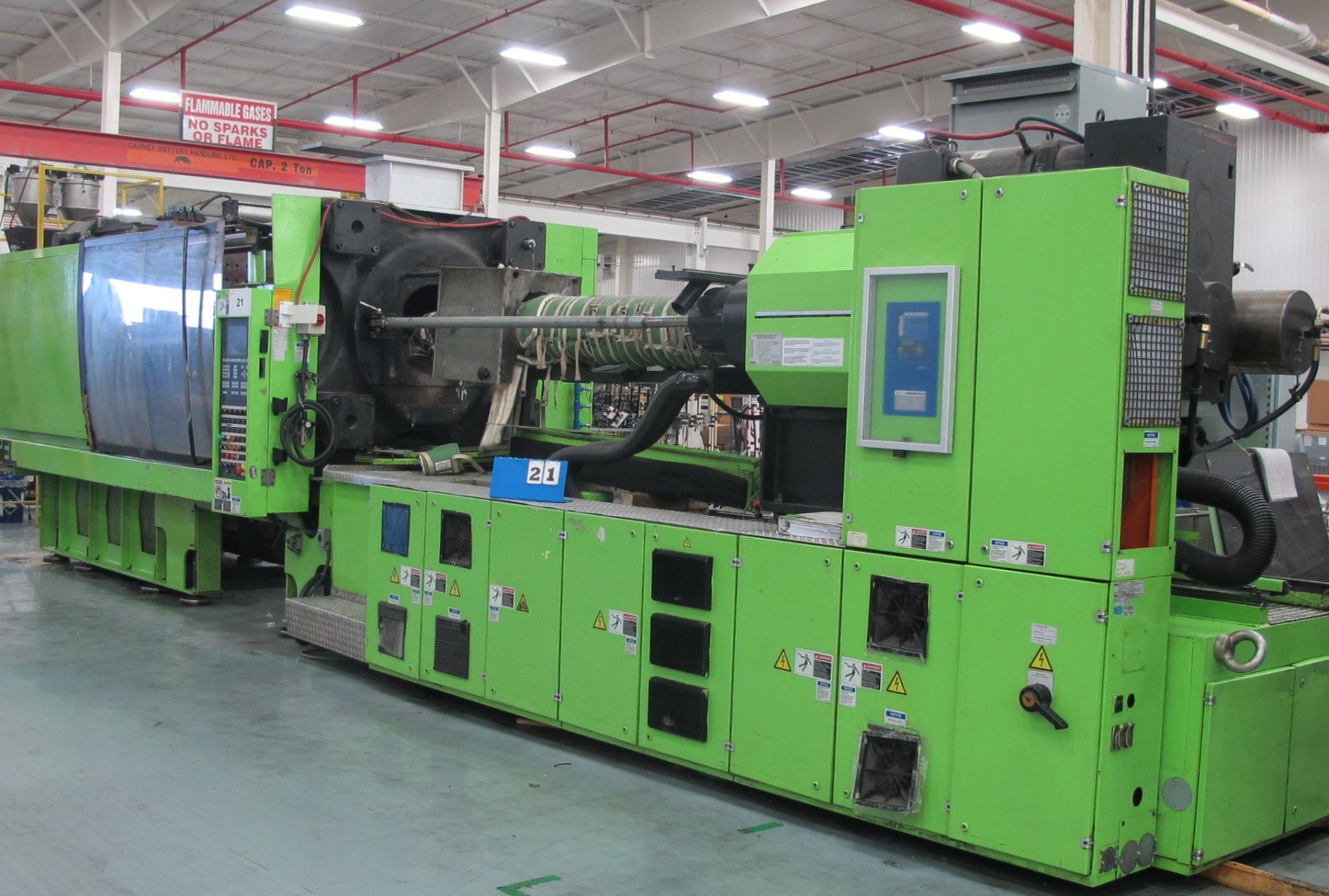 750 TON CAP 109 OZ SHOT SIZE ENGEL MODEL 4550/700K HORIZONTAL INJECTION MOLDING MACHINE, MFG 2001,