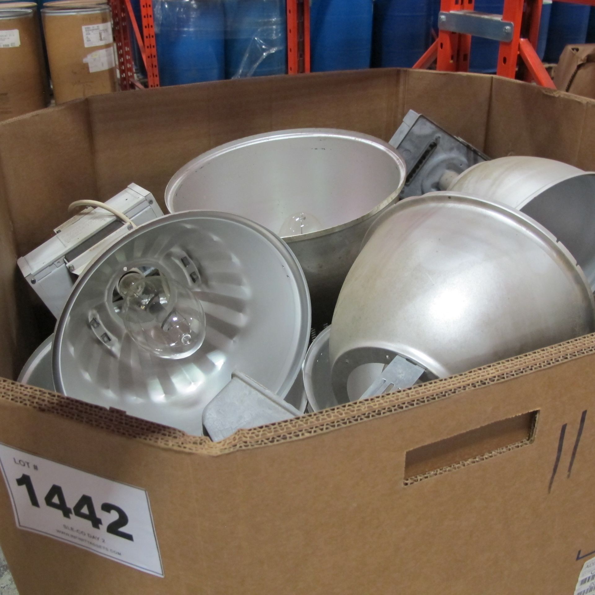 LOT OF (10) TOTES WITH WAREHOUSE LIGHTS - IN WAREHOUSE - Image 2 of 4