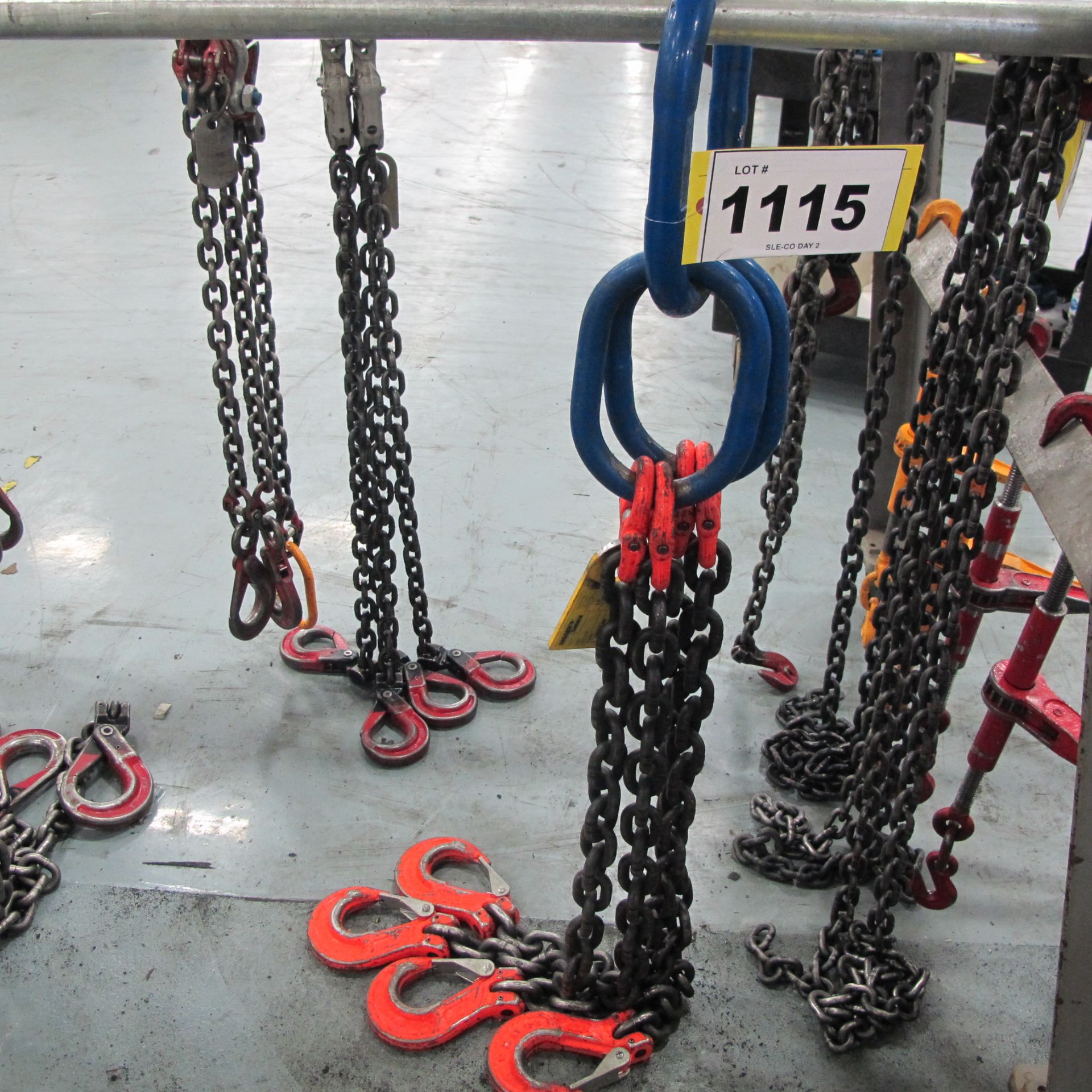 5' RIGGING CHAIN CHAIN WITH 4 HOOKS EACH, 22,500LB CAP.