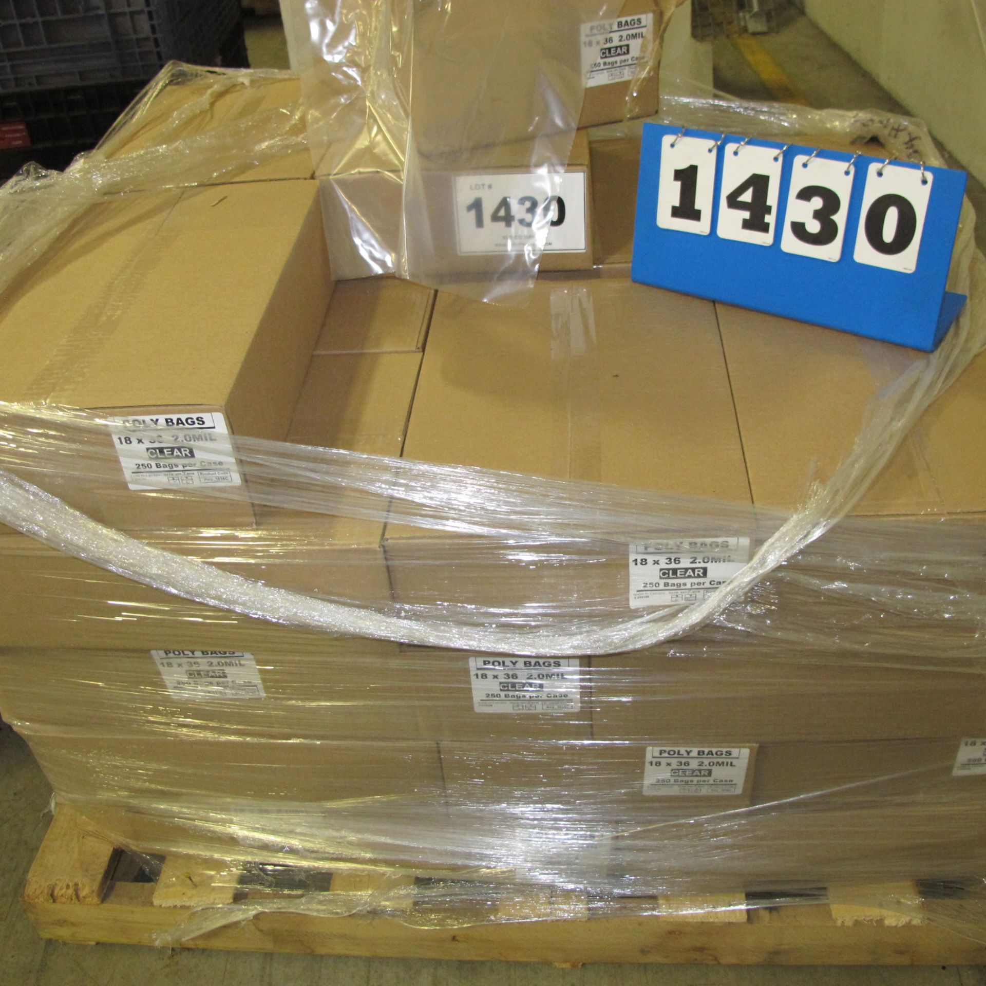 1 PALLET OF POLYBAGS 18"X36"