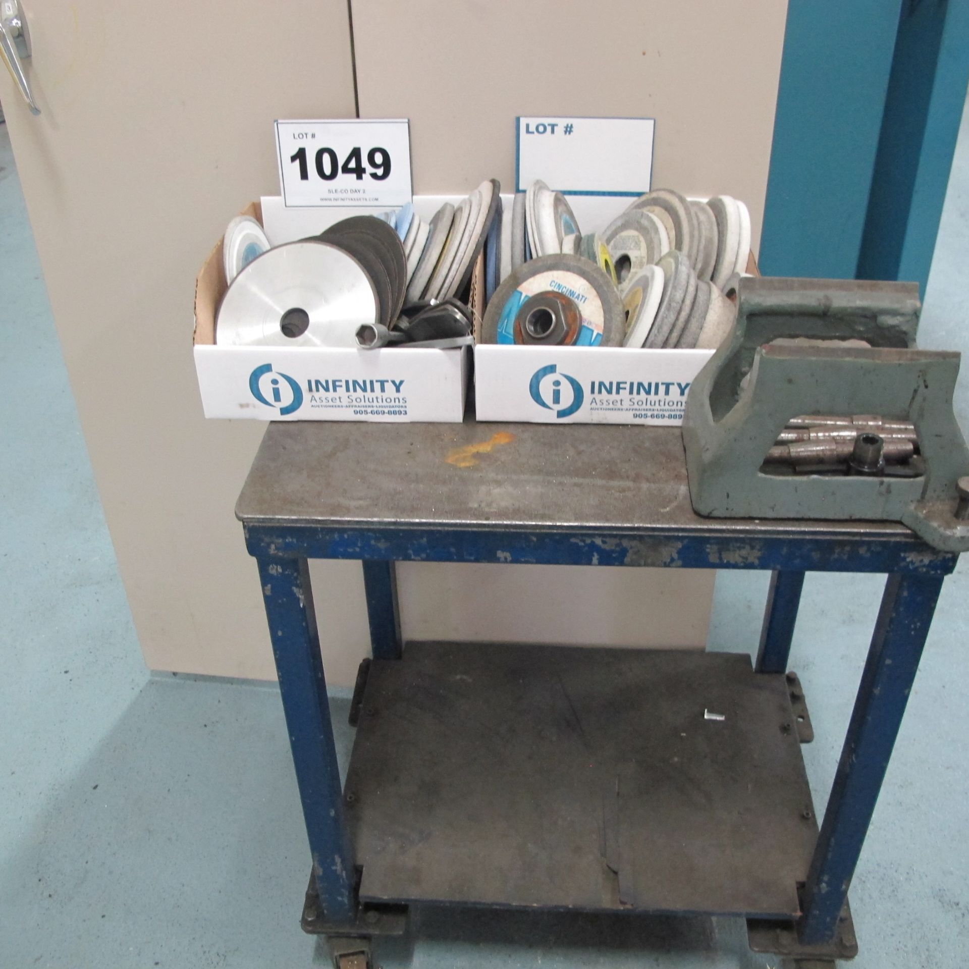 GRINDING WHEELS, BALANCER WITH METAL CART