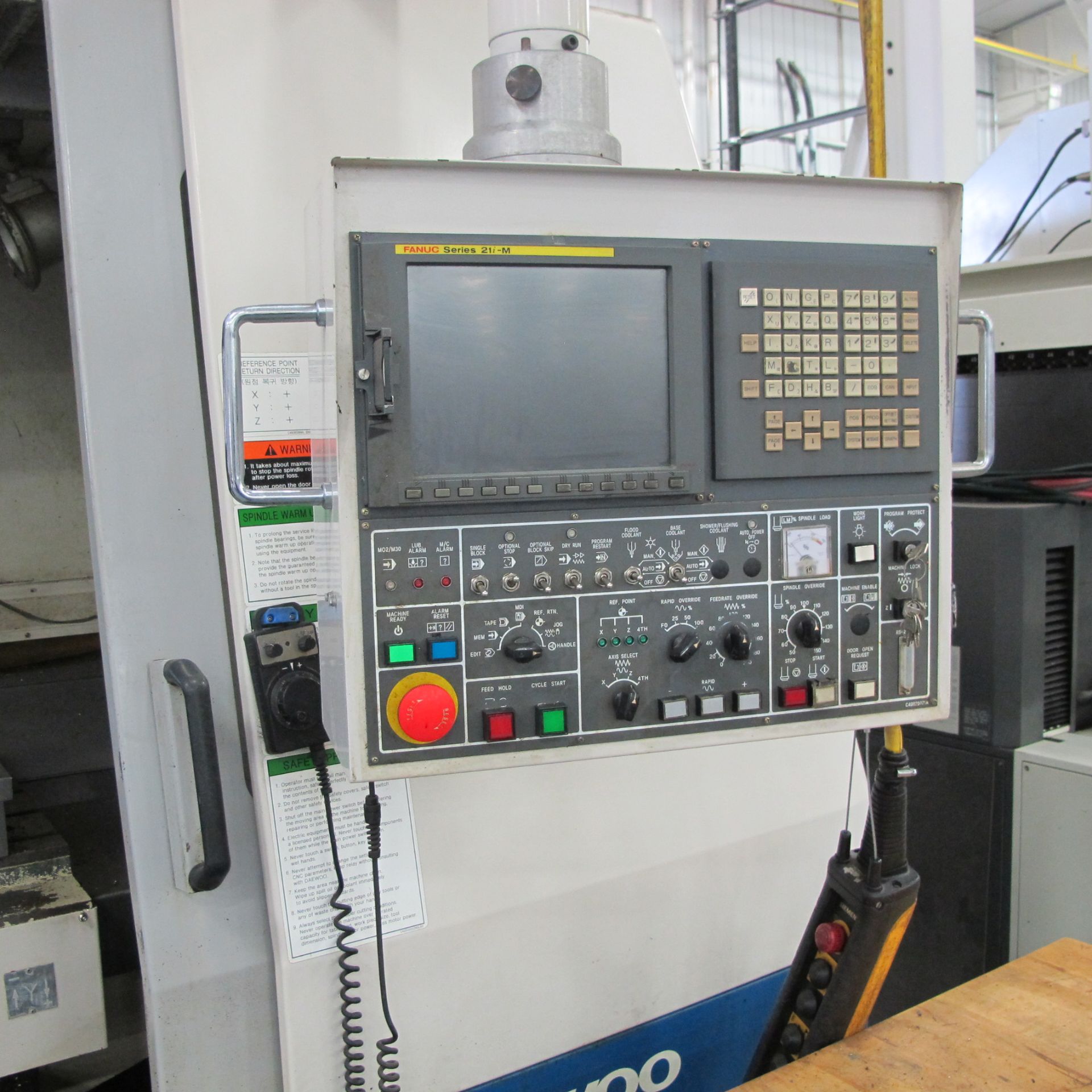 2002 DAEWOO DMV-4020 CNC VERTICAL MACHINING CENTER, FANUC SERIES 21i-M CNC CONTROL S/N: AV5E1238, - Image 3 of 7