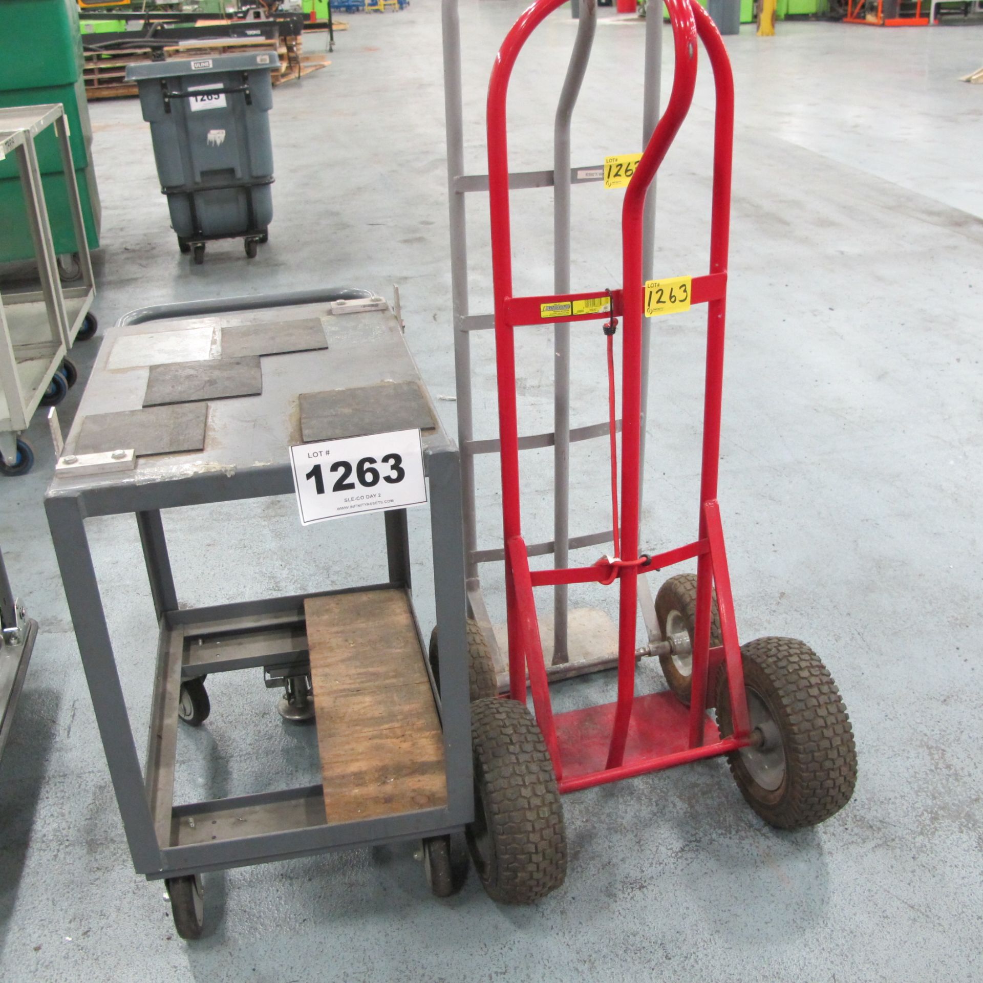 LOT - 2 WHEEL DOLLIES AND CART