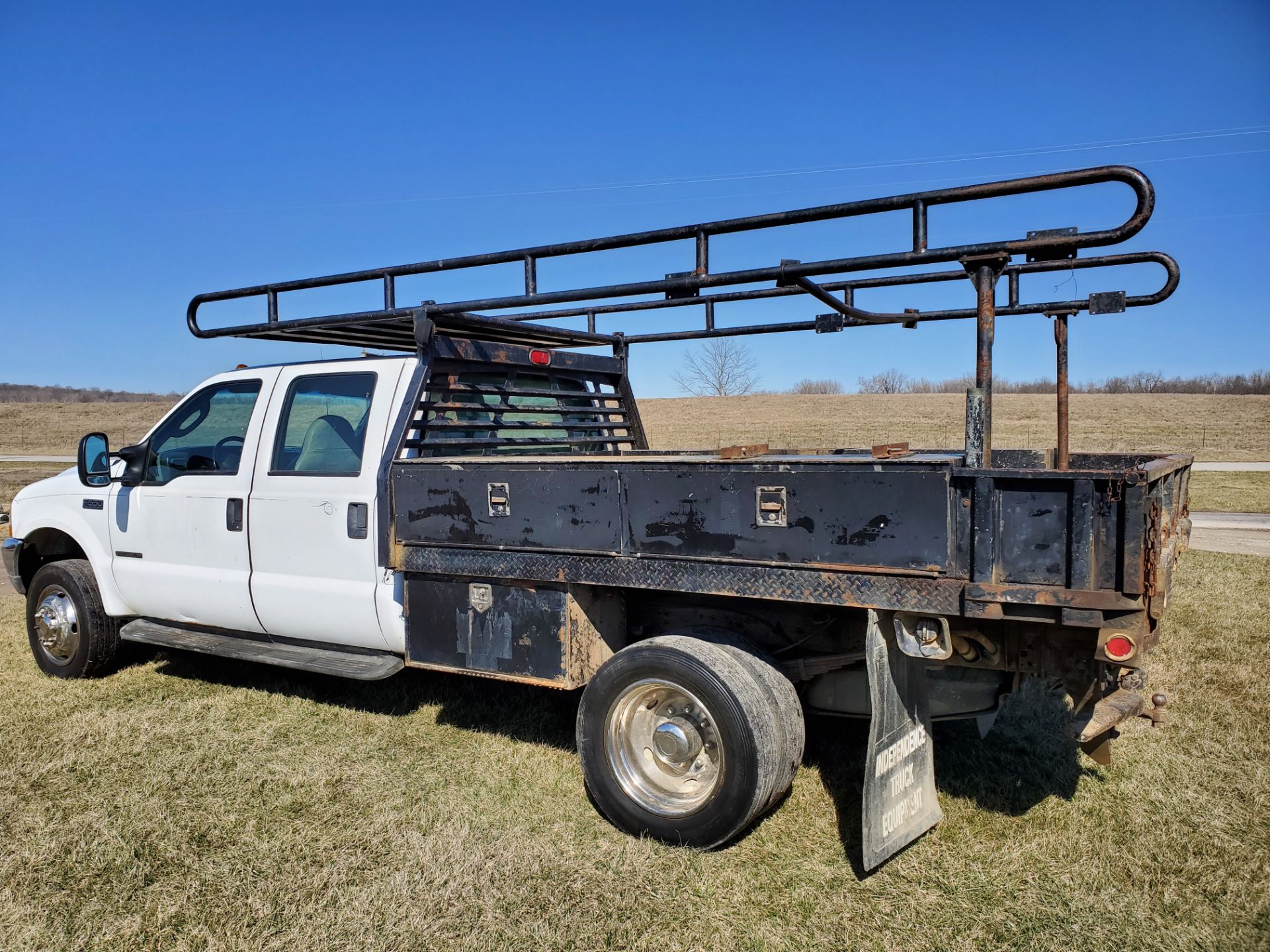 2003 F550 Ford Super Duty Pickup, Automatic, 7.3 Power Stroke Diesel, 8' Foot Omaha Flatbed - Image 9 of 18