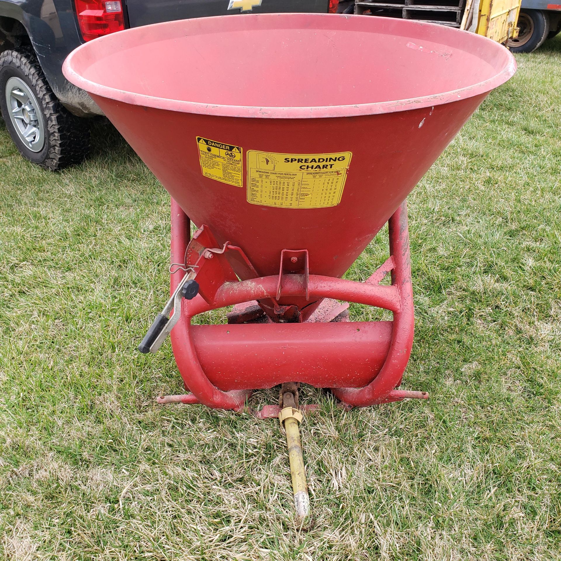 3 Point Hitch Mounted Broadcast Spreader