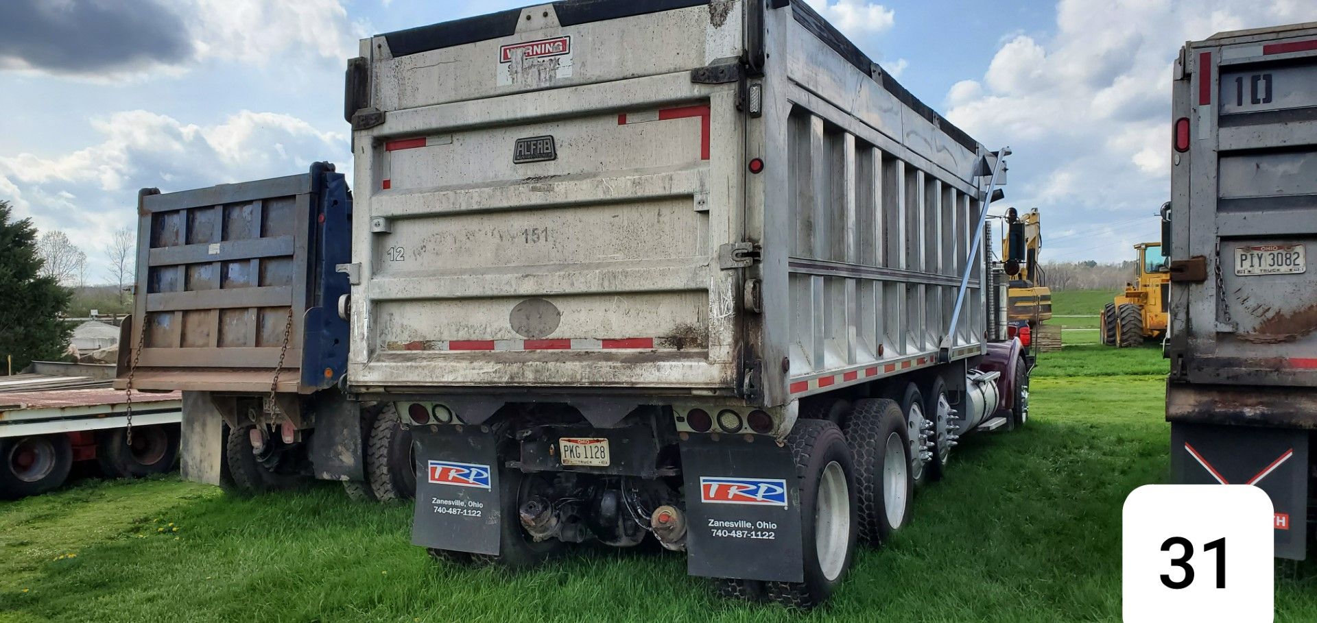 2003 Kenworth W900 8 x 4 Dump Truck, ISX-500 Engine, 500 HP, 18-Sp Transmission, Chalmers 800 Susp. - Image 22 of 25