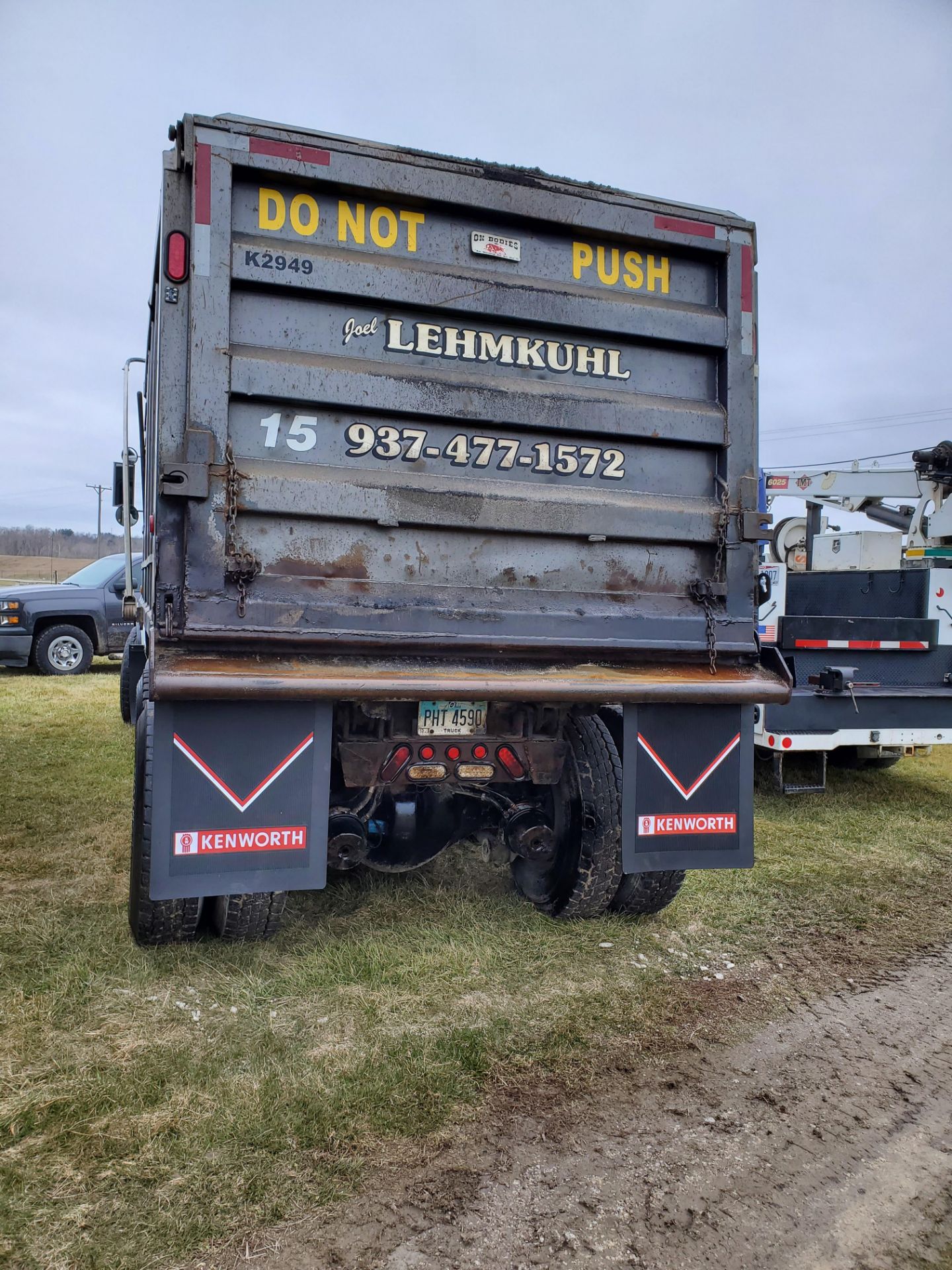 1999 Kenworth T-800 Dump Tri-Axle Dump Truck, Cummins N-14, 460E+, 8 LL Transmission - Image 14 of 36