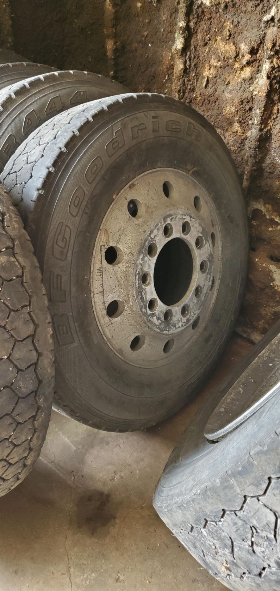(6) Budd Rims w/ 11R 24.5 Tires - Image 4 of 7