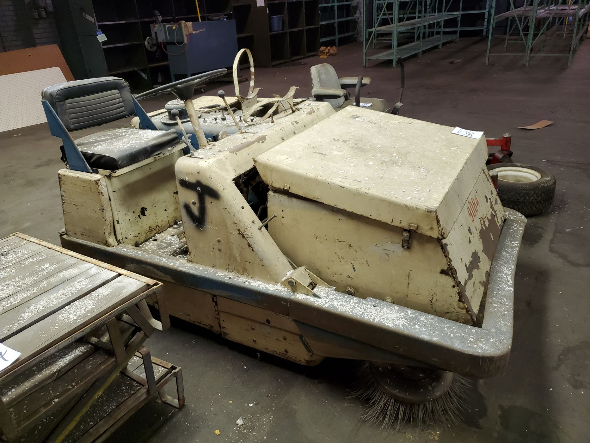 Tennant Model 90 Propane Powered Floor Sweeper, Not in Service - Image 3 of 4