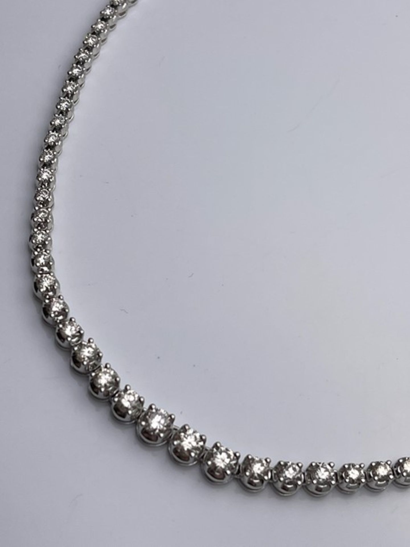 ***£32,995.00*** WHITE GOLD LADIES FULL DIAMOND TENNIS NECKLACE, 10.00CT - Image 4 of 5