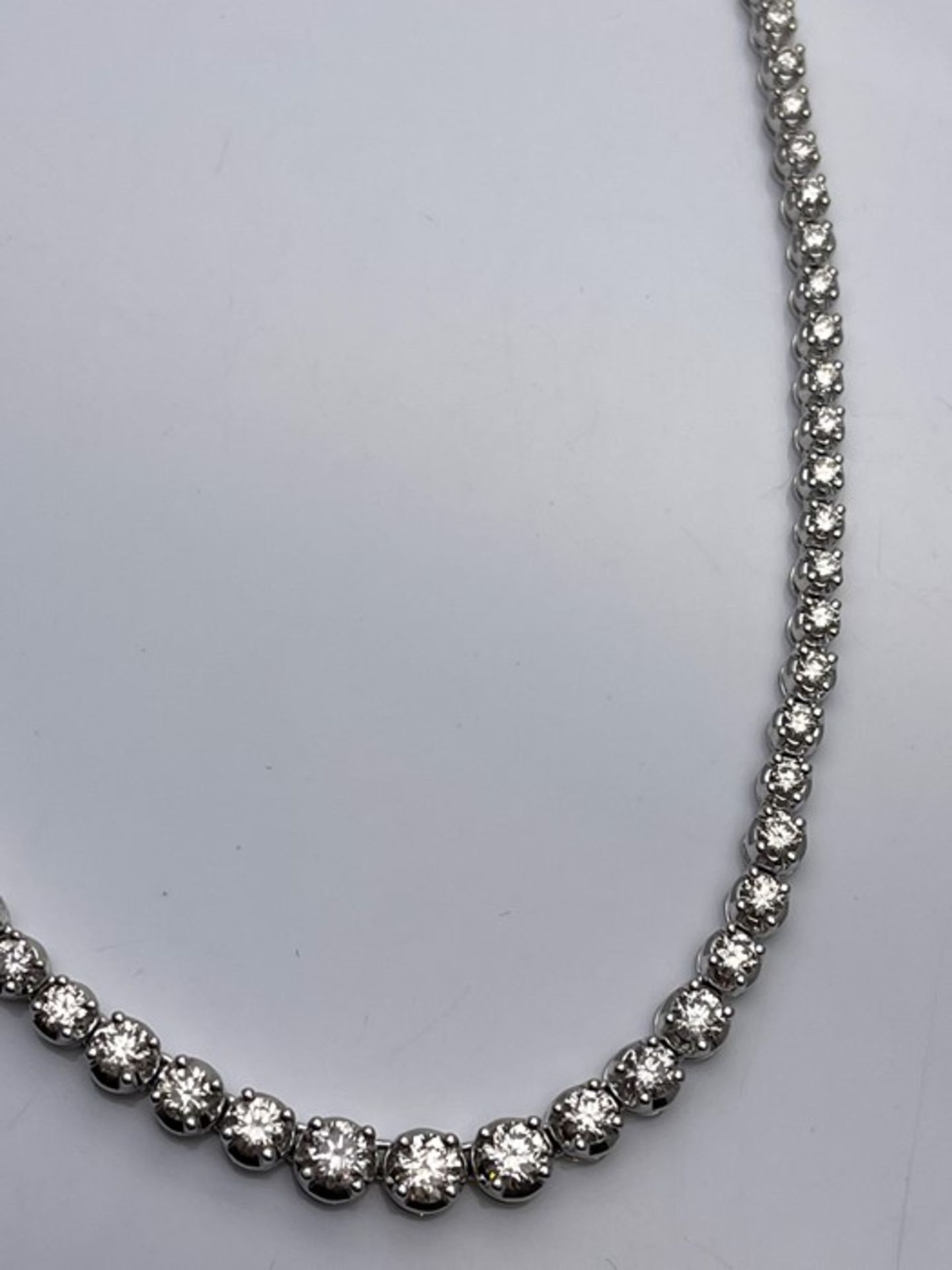 ***£32,995.00*** WHITE GOLD LADIES FULL DIAMOND TENNIS NECKLACE, 10.00CT - Image 3 of 5