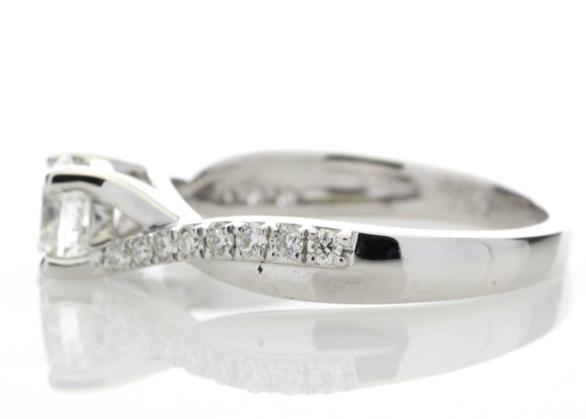 18ct White Gold Single Stone diamond Ring Valued by AGI £3,768.00 - Image 2 of 4