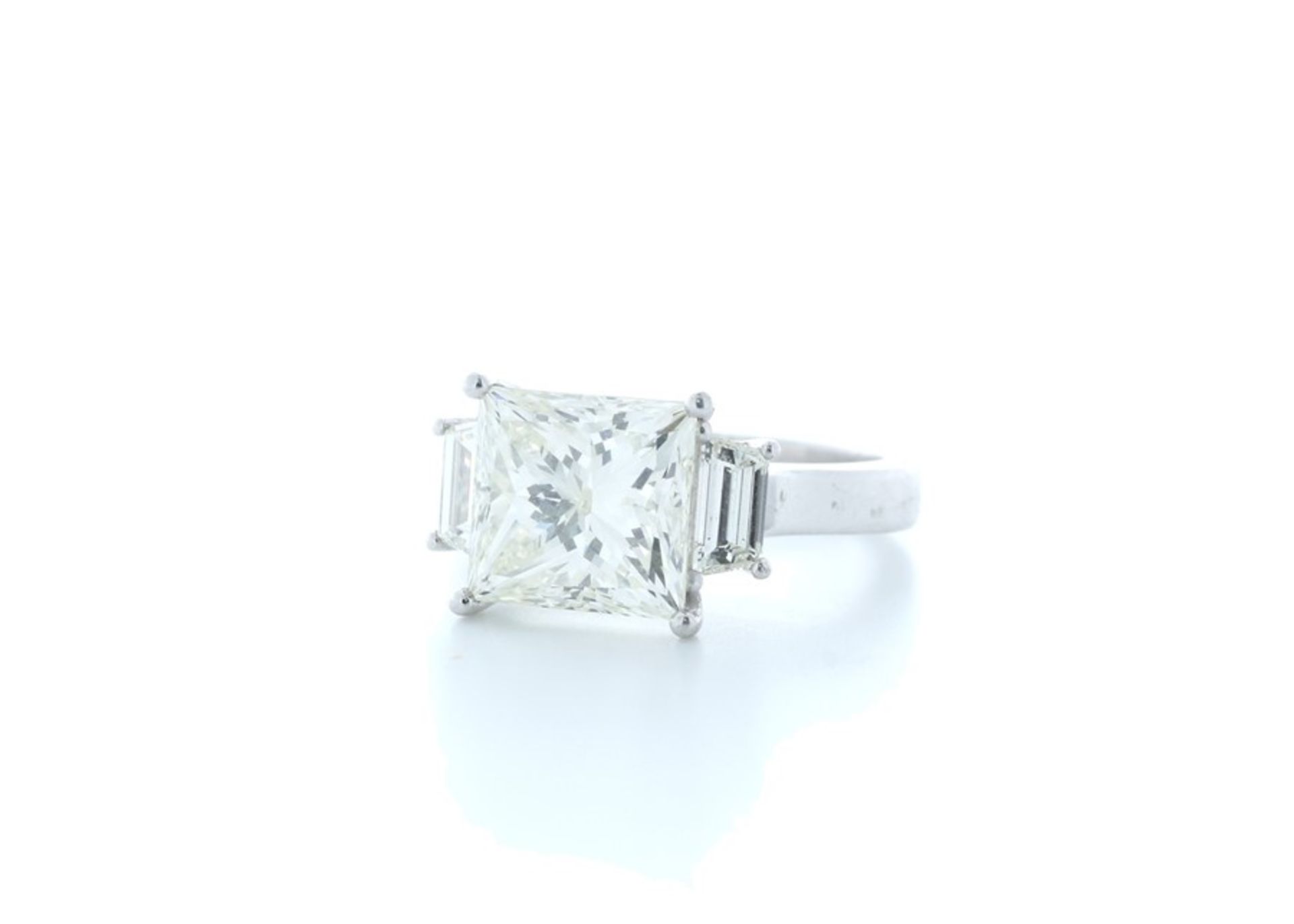 18ct White Gold Three Stone Claw Set Diamond Ring Valued by IDI £185,000.00 - Image 2 of 5