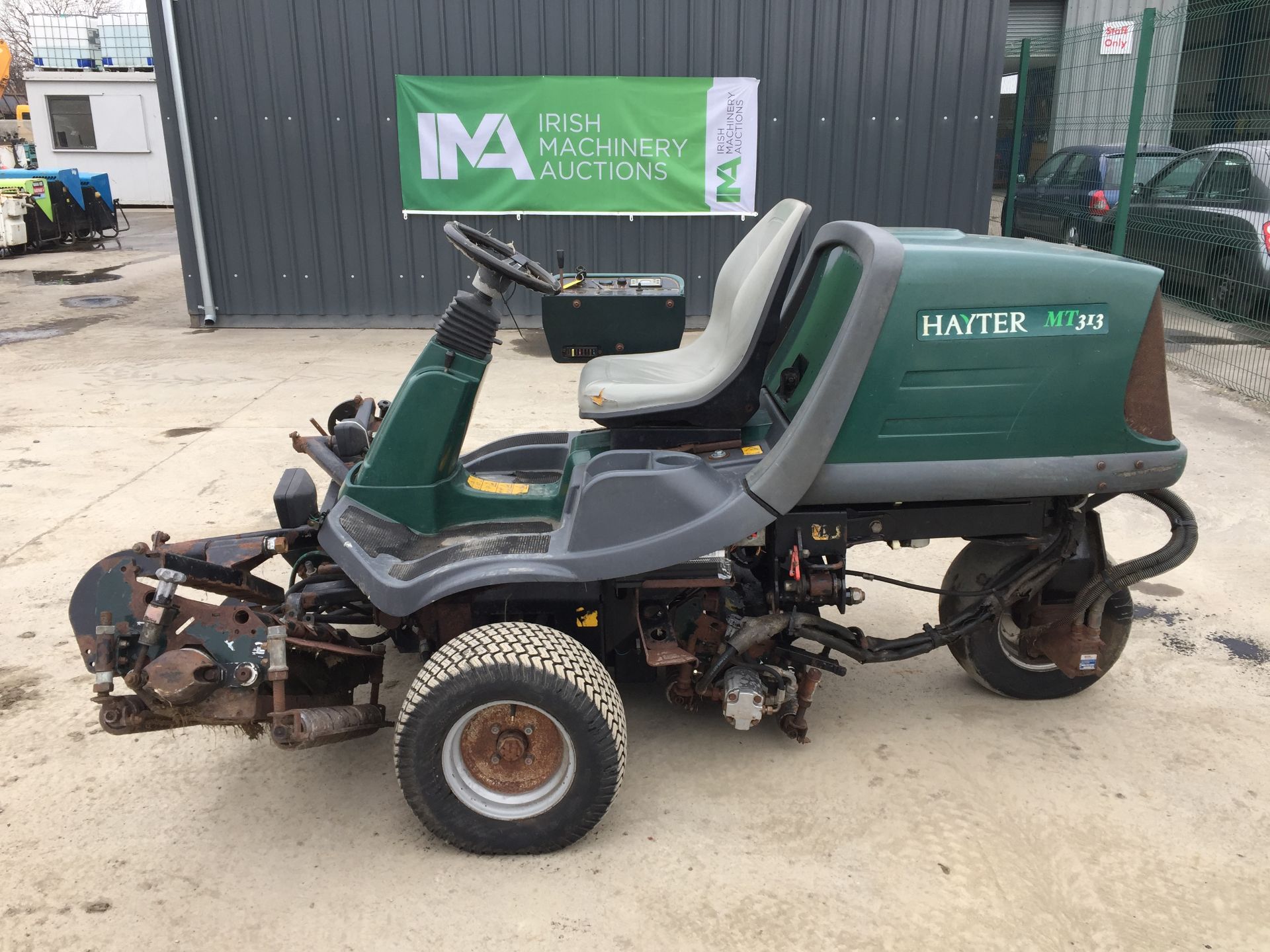 PL-14047 Hayter MT313 3 Gang Diesel Triflex Mower - Image 18 of 19