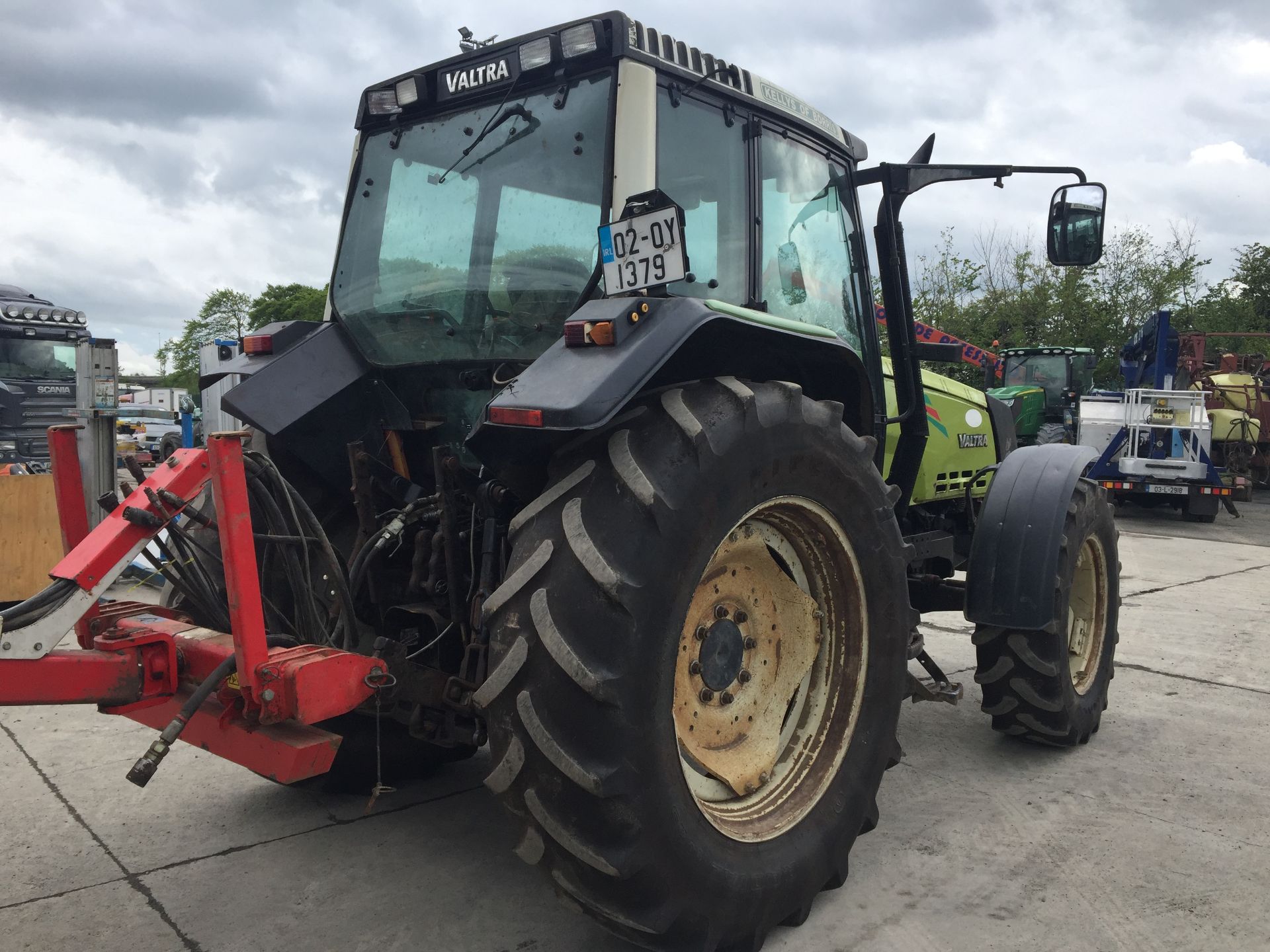 02OY1379 2002 Valtra 8150 HiTech 4WD Tractor - Image 4 of 22