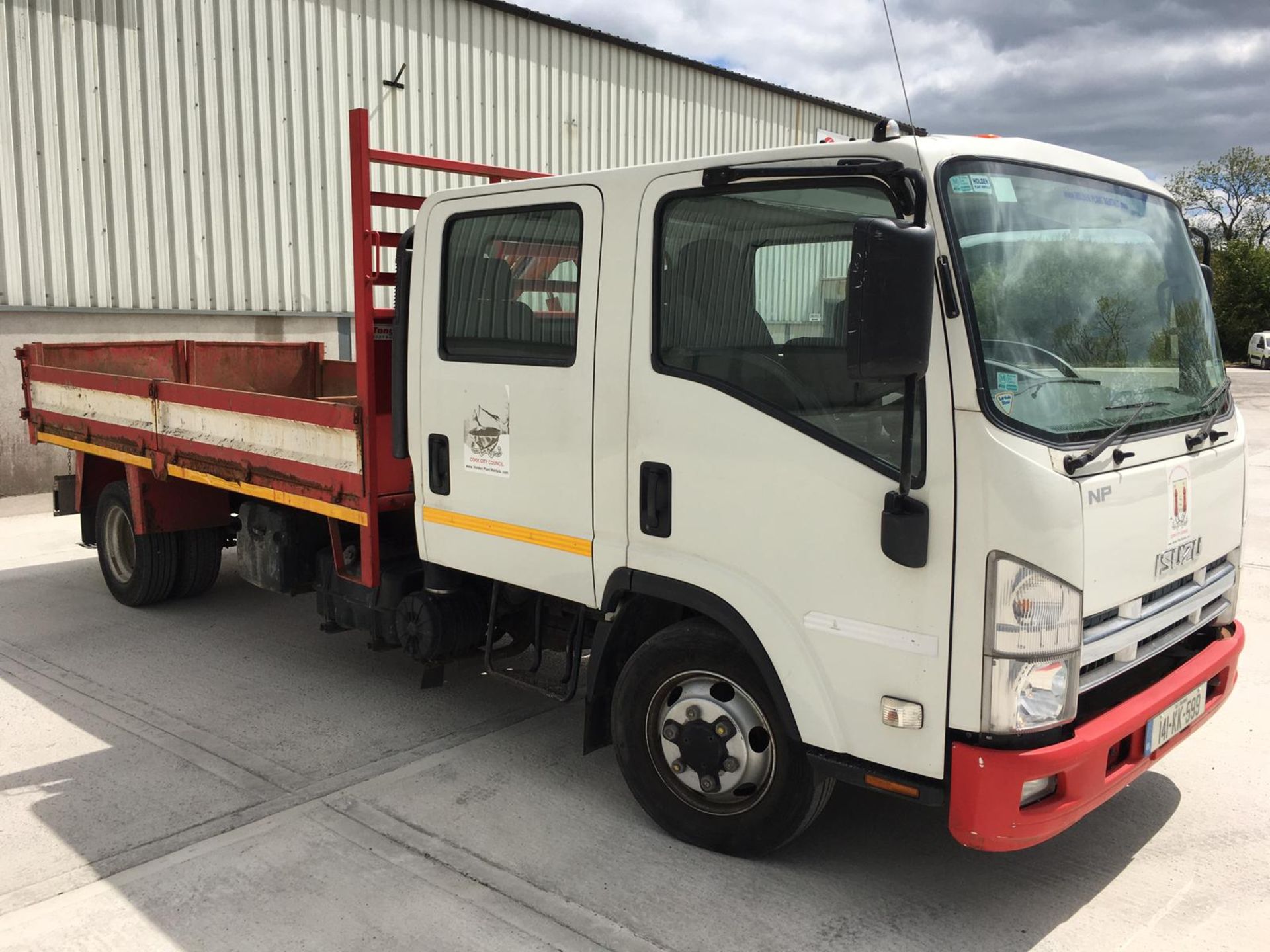 141KK599 UNRESERVED 2014 Isuzu NPR 85 7.5T - Image 2 of 10