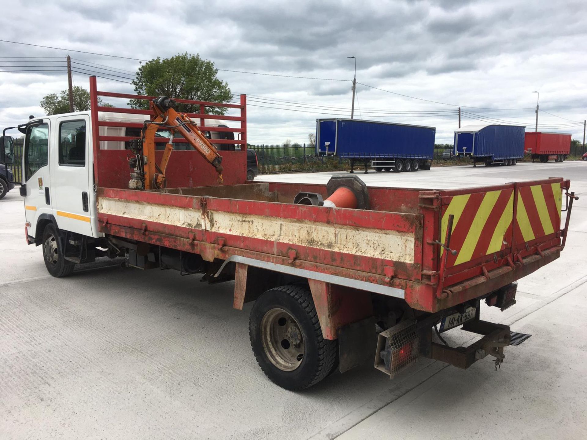 141KK597 UNRESERVED 2014 Isuzu NPR 85 7.5T Crewcab Tipper - Image 4 of 14