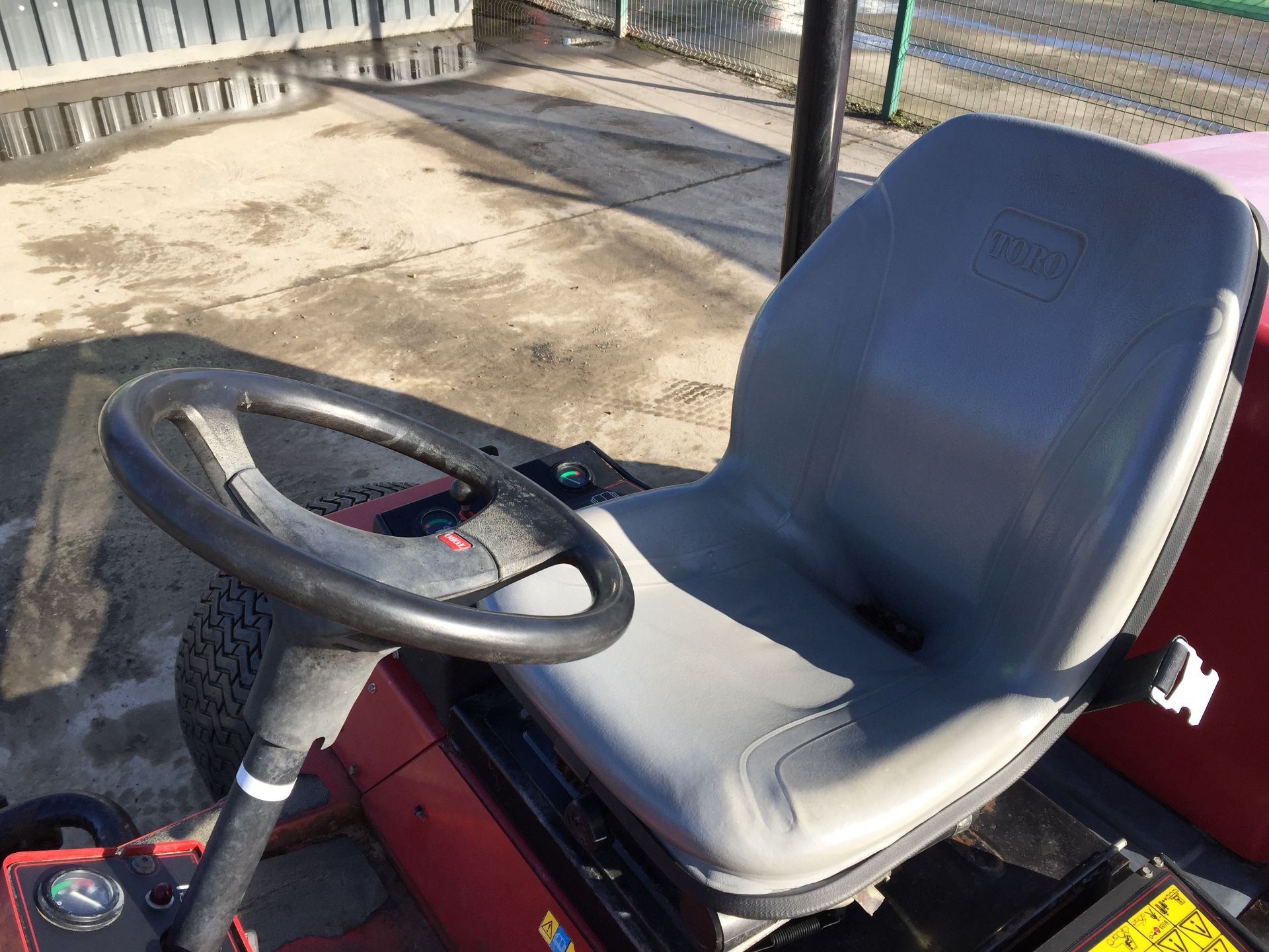 PL-14045 2003 Toro Reelmaster 6500-D 5 Gang Diesel Fairway Mower - Image 22 of 23