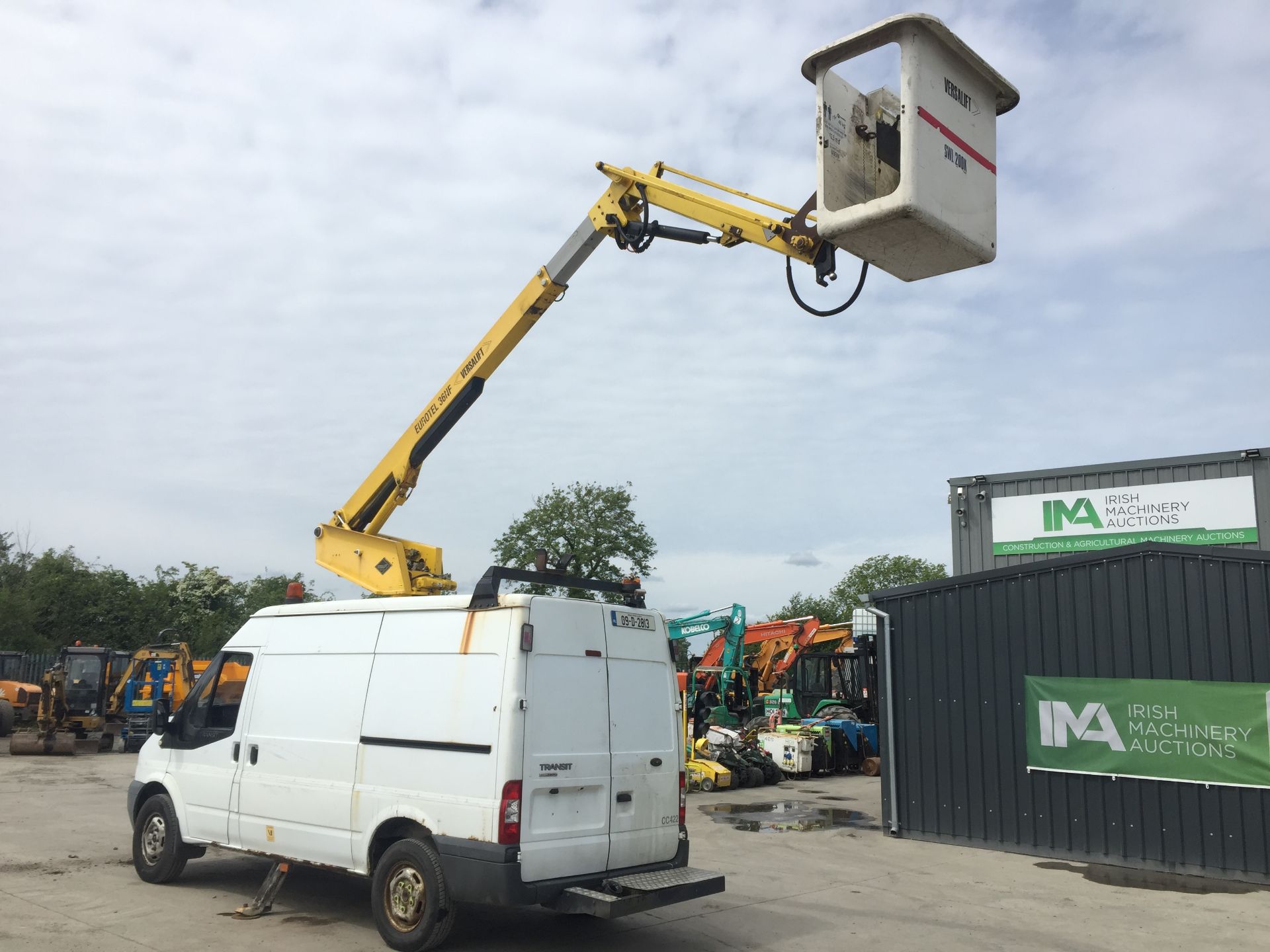 09D2813 Ford Transit Cherry Picker Hoist Van 2 Dr Unit Diesel - 306,050 km - 2008 Versalift ET36NF C - Image 3 of 15