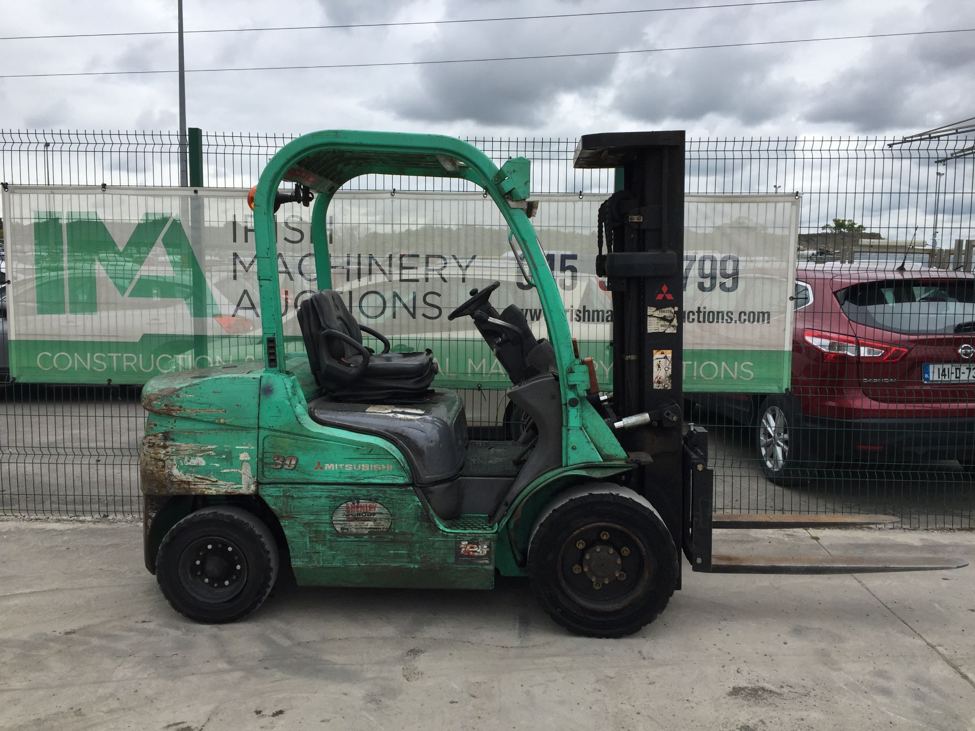 PL-14624 2005 Mitsubishi FD30N 3T 3 Stage Diesel Forklift - Image 5 of 14