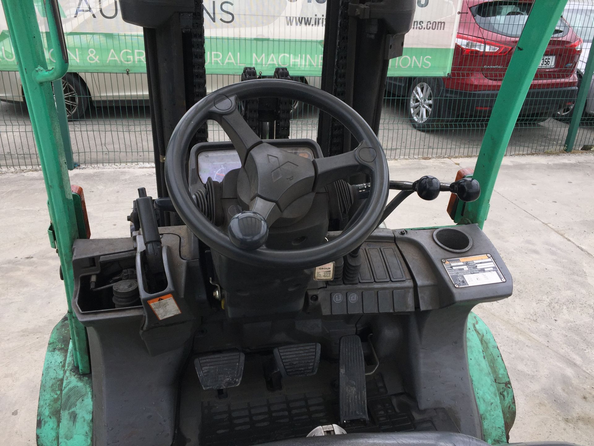 PL-14624 2005 Mitsubishi FD30N 3T 3 Stage Diesel Forklift - Image 10 of 14